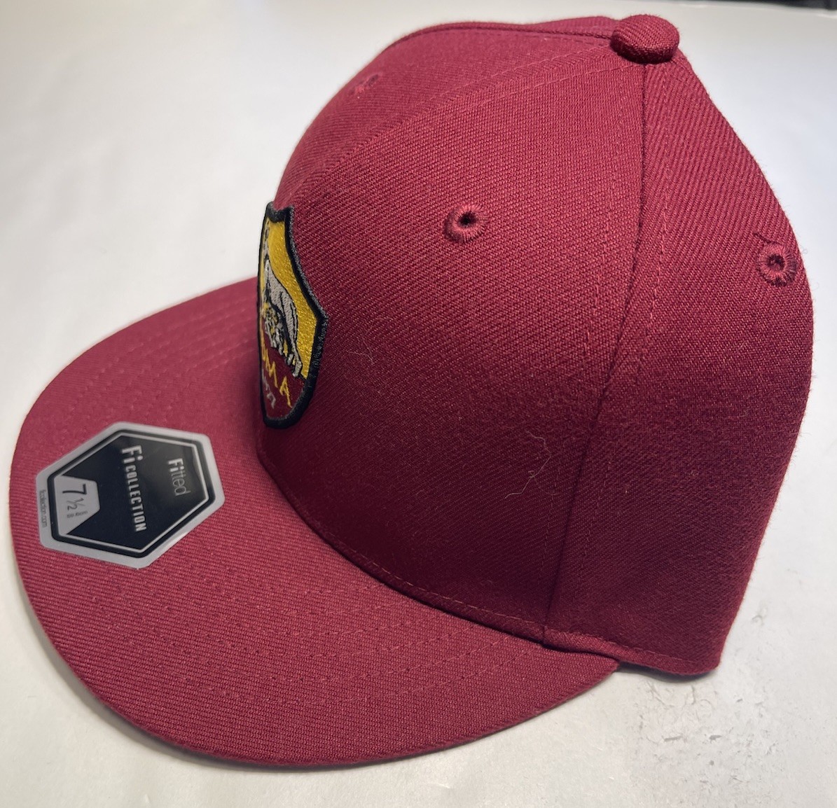 AS Roma Italy Soccer Club Men’s Structured Fitted Hat Cap Size 7 1/2 Red New