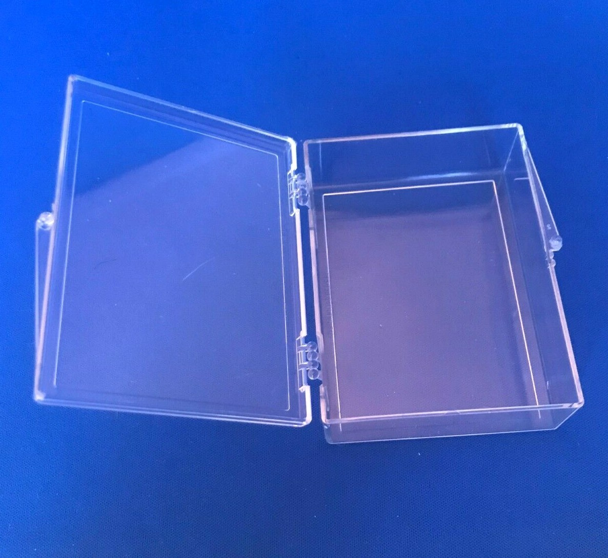 (4) BCW Hinged Trading Card Cases Holds Up To 55 Standard Cards New