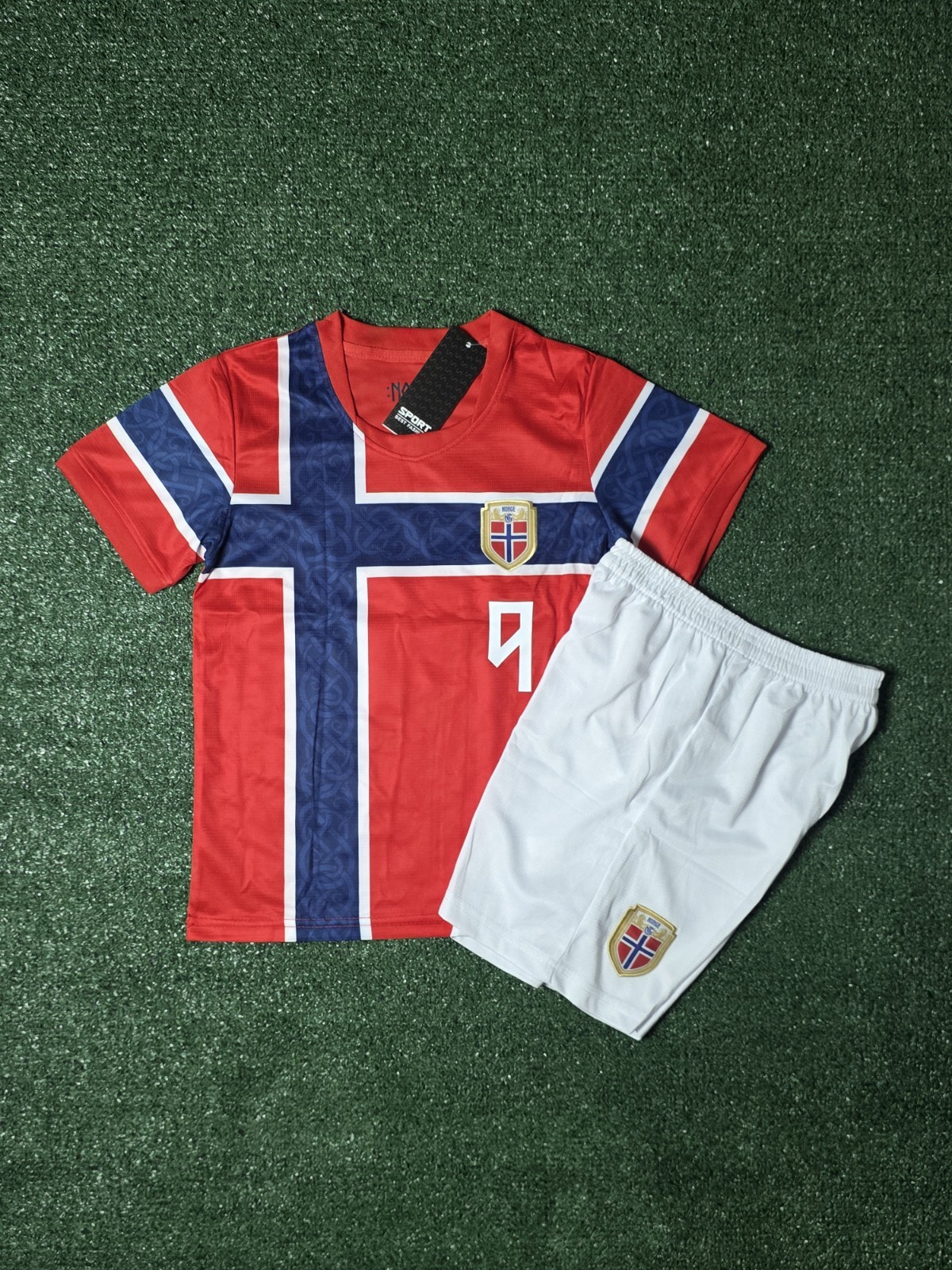 Size Youth M (Code 24)/ Braut Haaland 9/ Norway World Cup Home Jersey Set