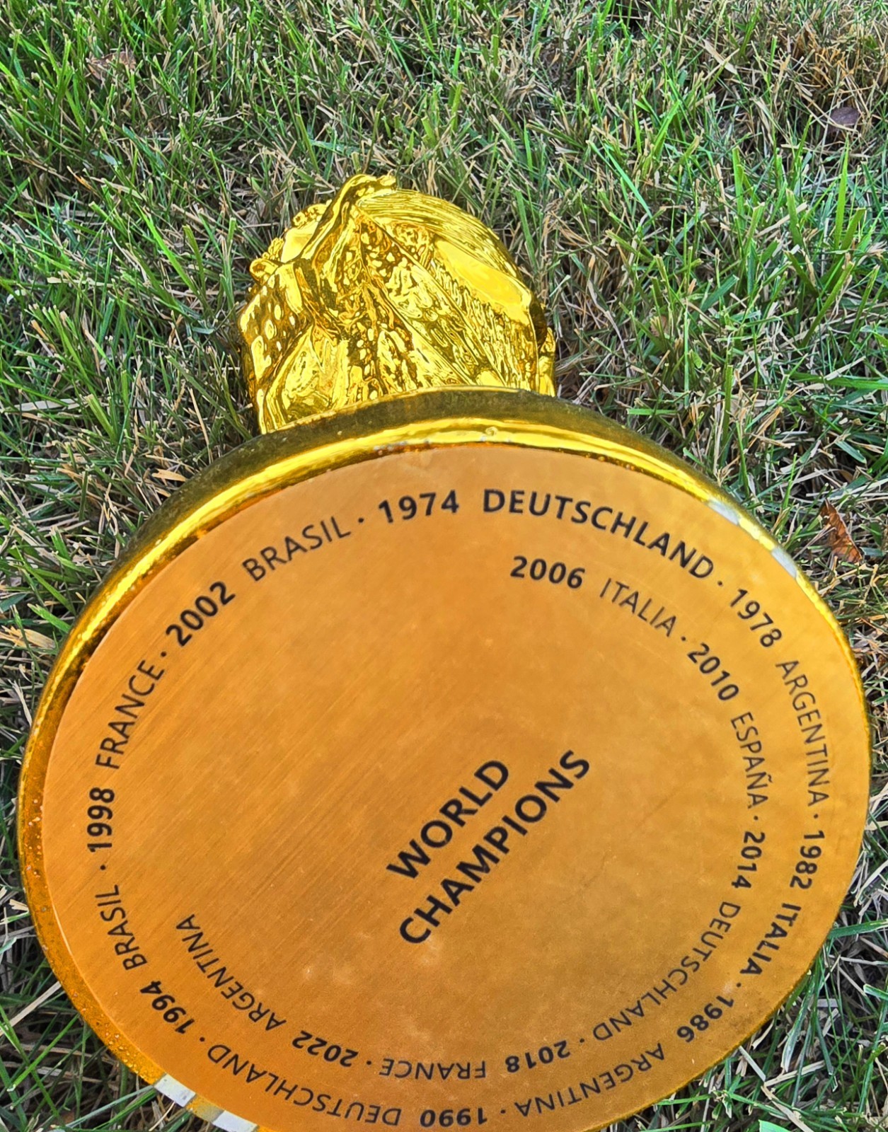 LAST ONE!!– FIFA World Cup 2026 Trophy Replica 36CM/14.17IN Awesome Cup New
