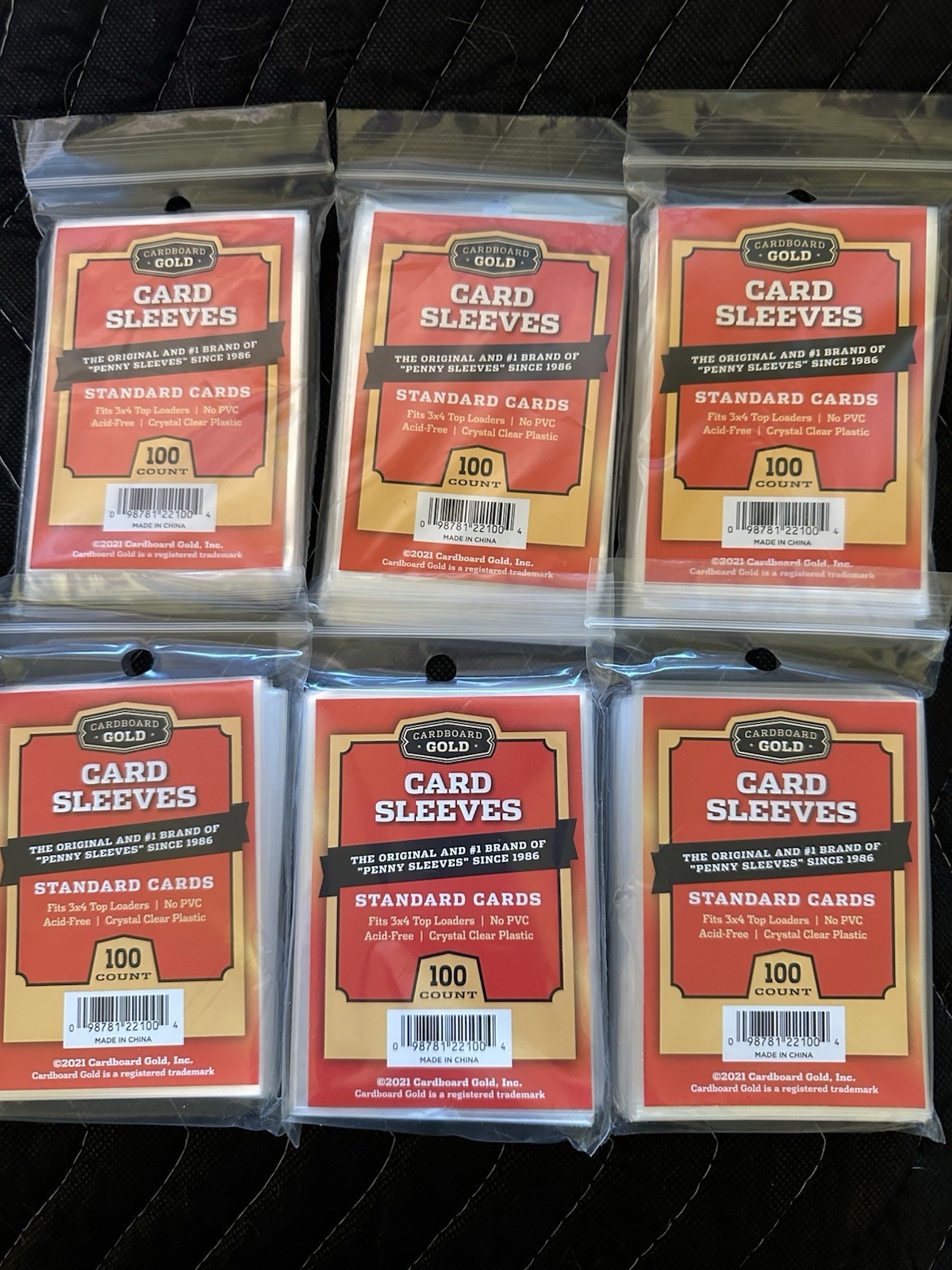 *BRAND NEW* Cardboard Gold Acid-Free Crystal Clear Card Sleeves 600