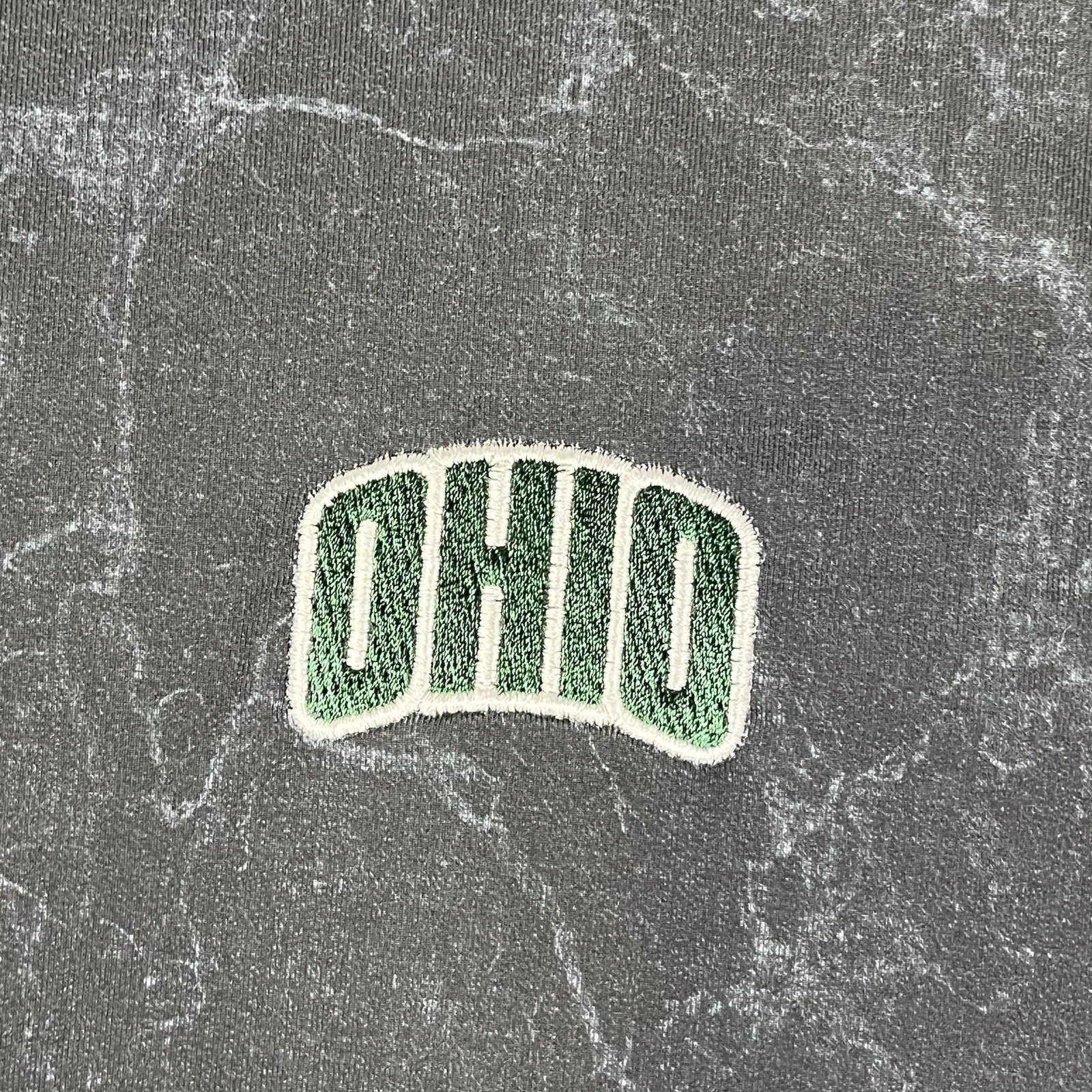 Ohio Bobcats Shirt Mens Large Gray Embroidered Short Sleeve Lightweight Stretch