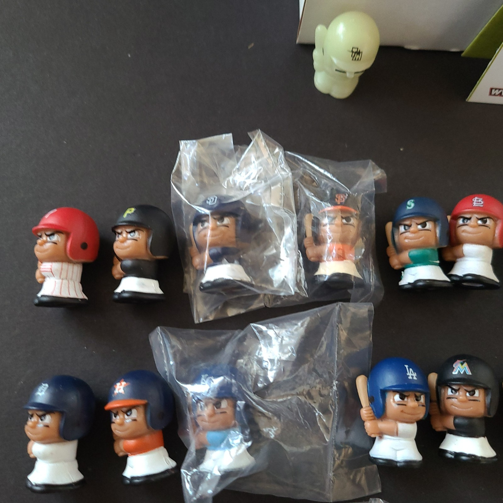 2014 Teenymates MLB Series 1 Complete Set of 30 and Rare Glow-In-The-Dark Figure