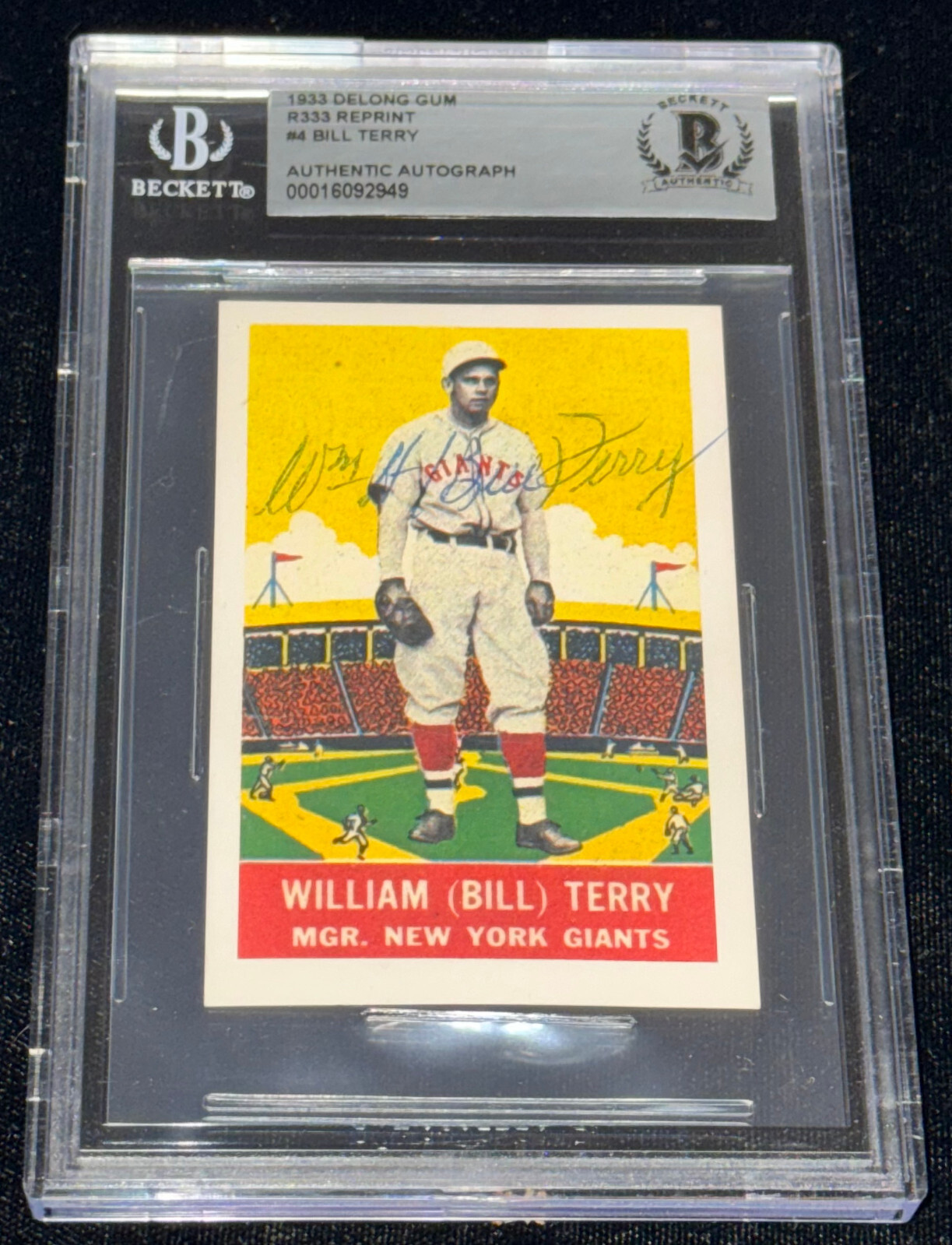 Bill Terry “HOF” Signed Autographed 1933 DeLong Gum R333 #4 Reprint Auto Card