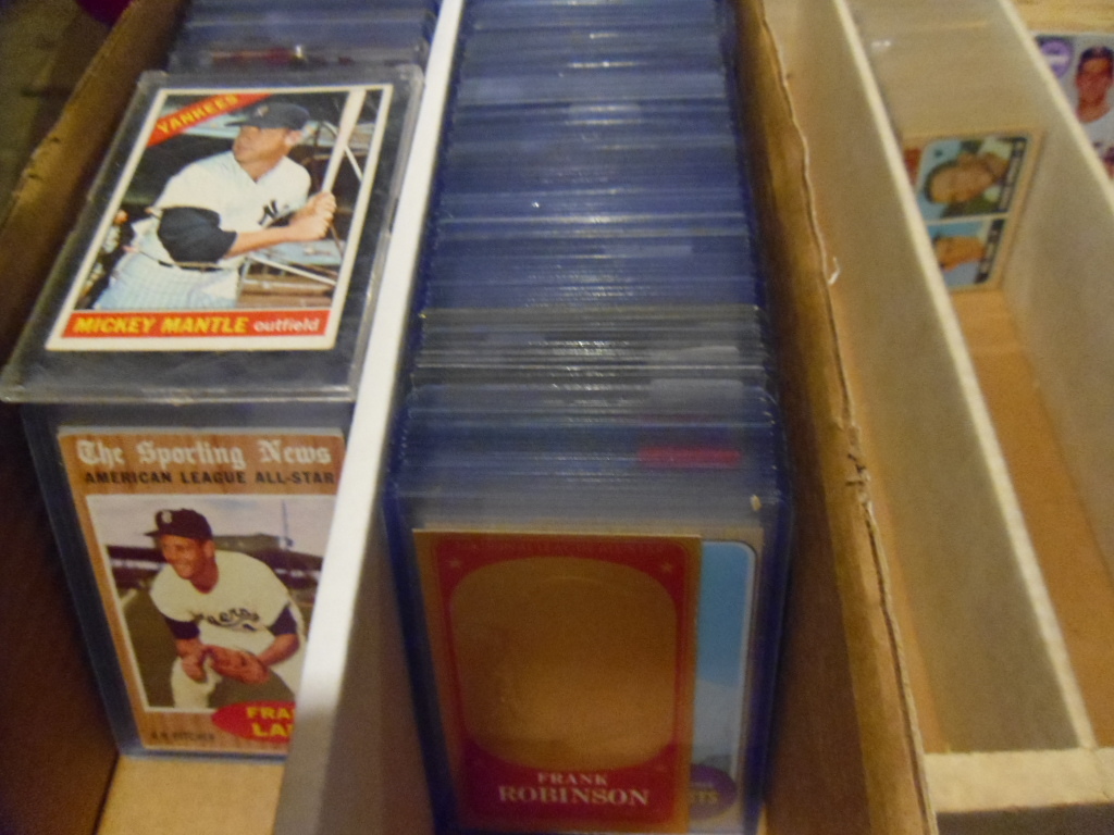 VINTAGE SEALED BASEBALL CARD PACKS FROM AN ESTATE SALE! FREE VALUABLE BONUSES!