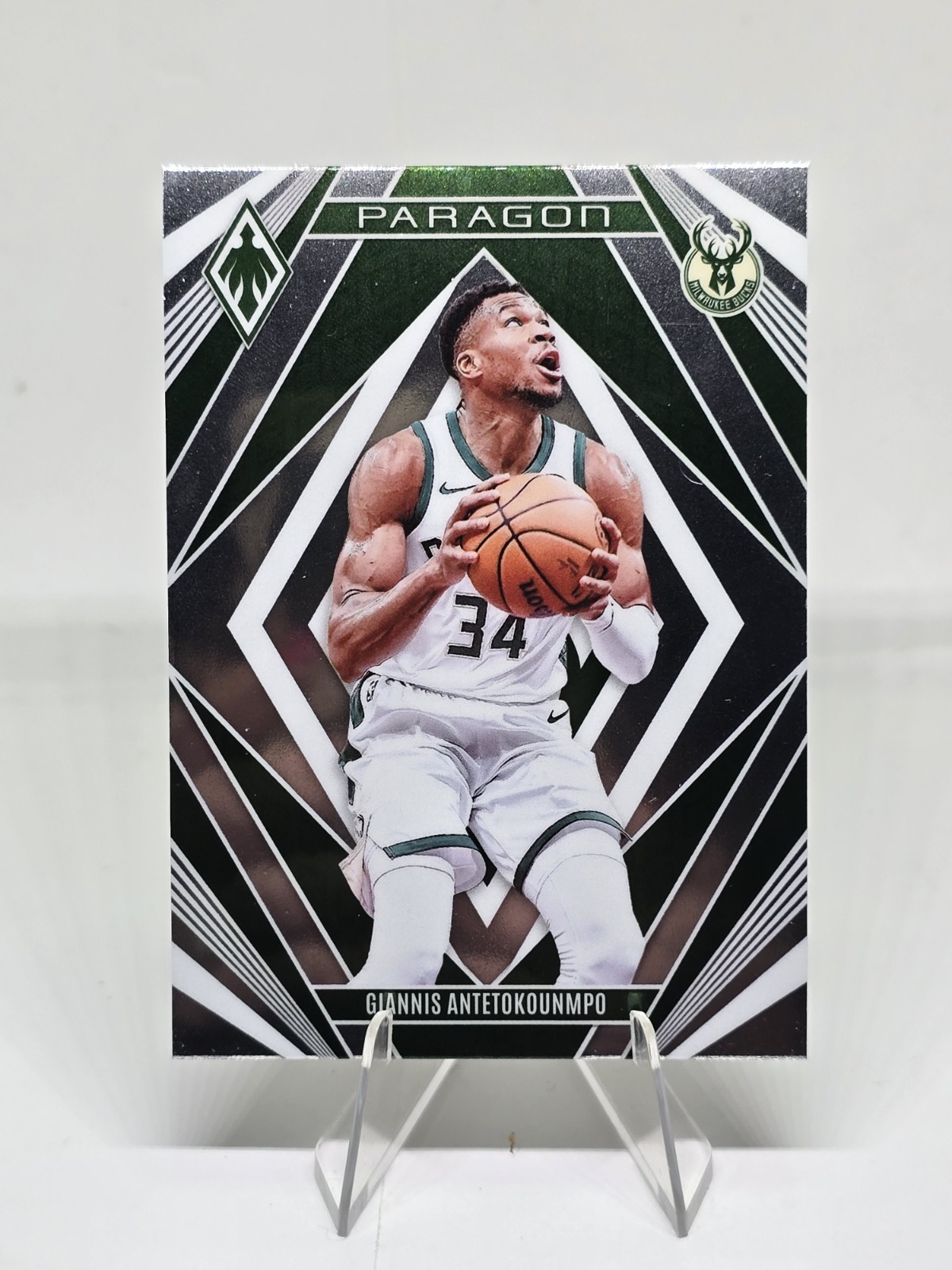 Giannis Antetokounmpo 2025 Panini Hoops 8 Card Lot Bucks All Different