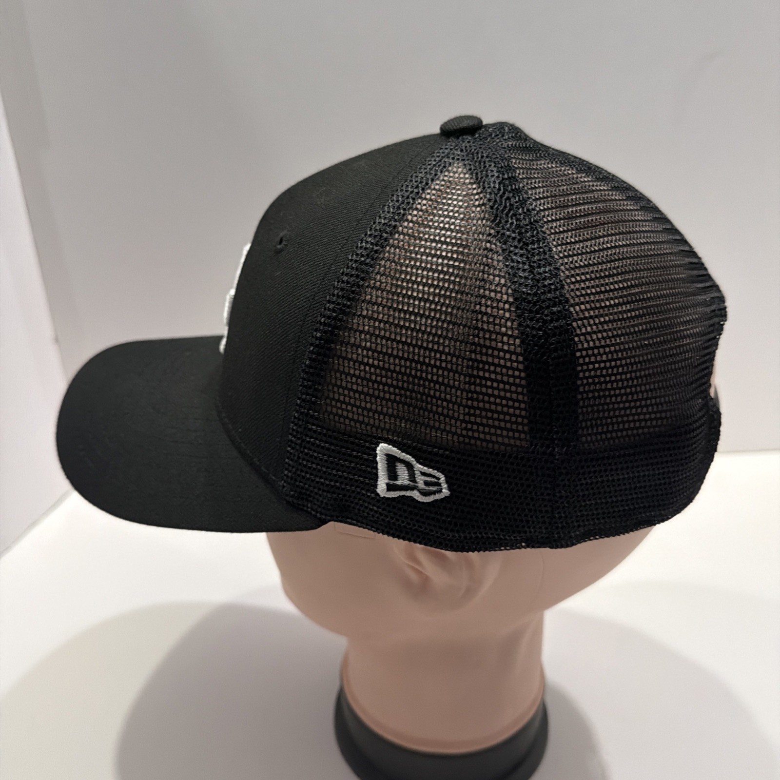 LA Dodgers New Era Trucker Cap Black White Logo Mesh Snapback Hat 9Seventy