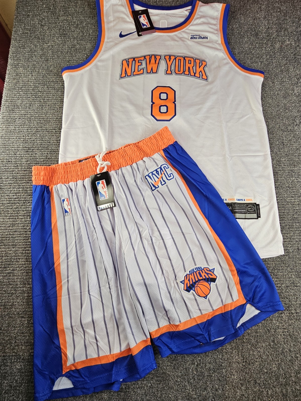 New York Knicks Mens XL White Pin Strip Basketball Shorts New