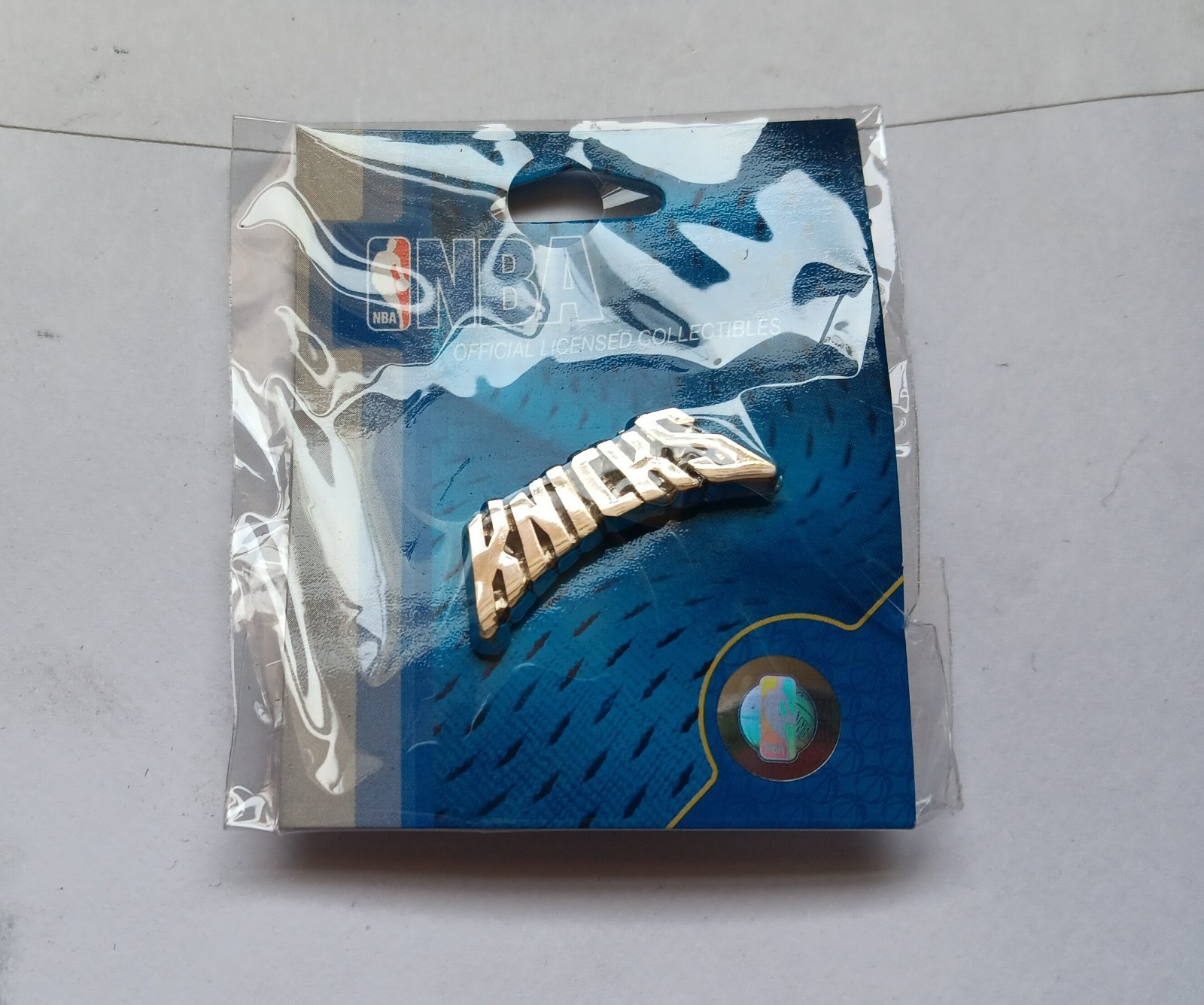 NBA New York Knicks Silver Toned Pin AMINCO NIP Basketball