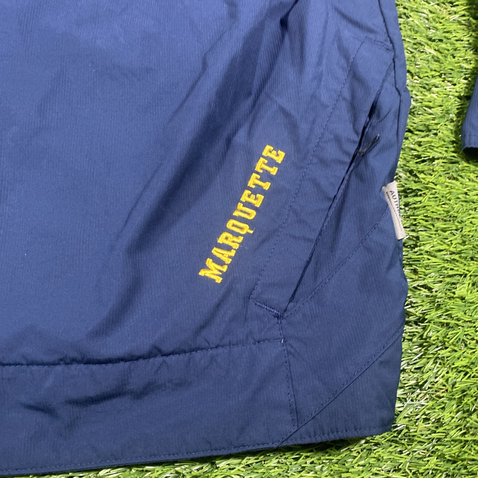 VTG Marquette Golden Eagles Basketball Nike Jacket Mens 2xl NCAA Windbreaker