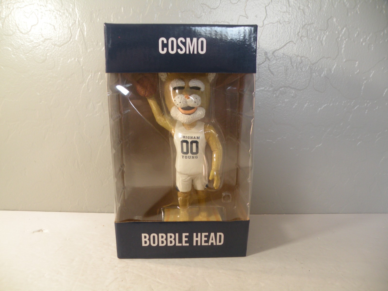 COSMO COUGAR BRIGHAM YOUNG BYU COUGARS BASKETBALL MASCOT BOBBLEHEAD NCAA