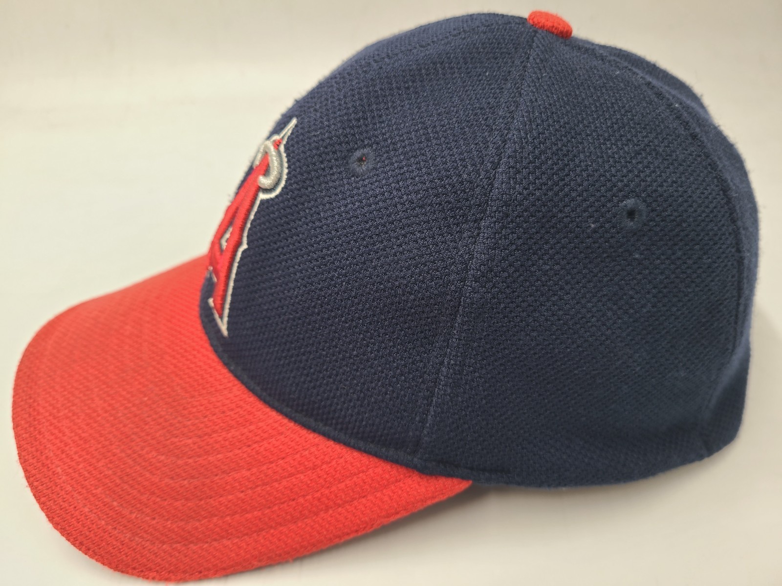 Anaheim Angels New Era 39Thirty Flex Fitted M-L Hat Cap Polyester MLB Blue Red