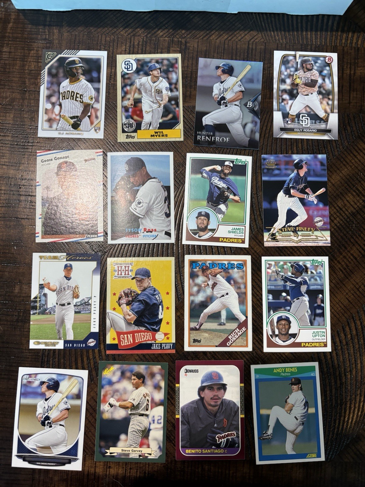 Lot Of 3200 San Diego Padres W/ Variety Tony Gwynn, Steve Garvey, Fred McGriff