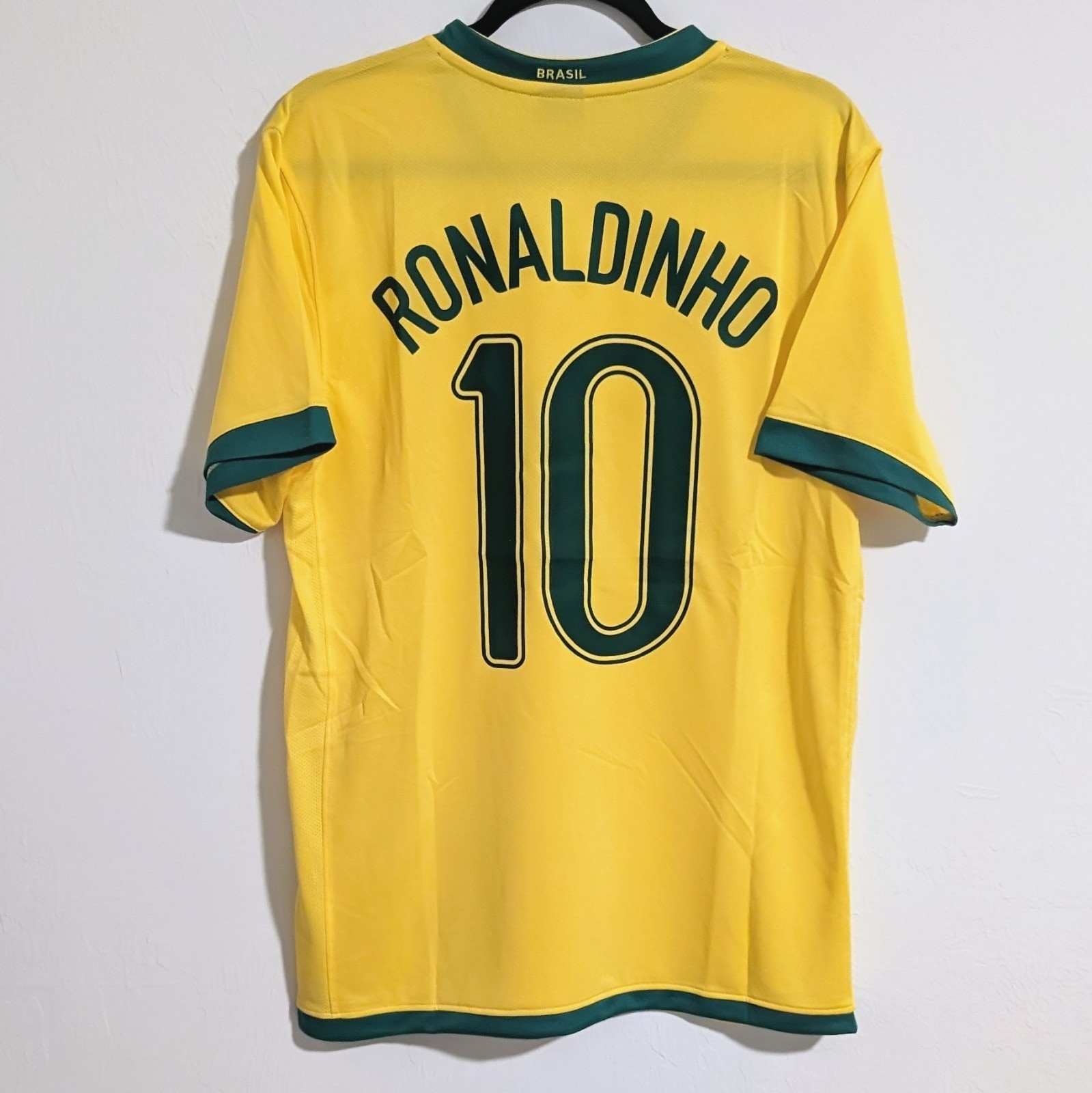 Brazil 2006 Ronaldinho Retro Jersey Men’s L
