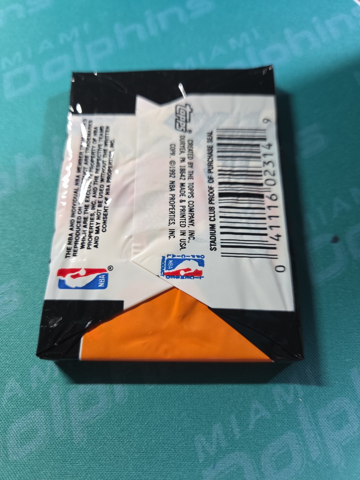 1992 Topps Stadium Club Series 1 Basketball Factory Sealed (1) Wax Pack TSC620