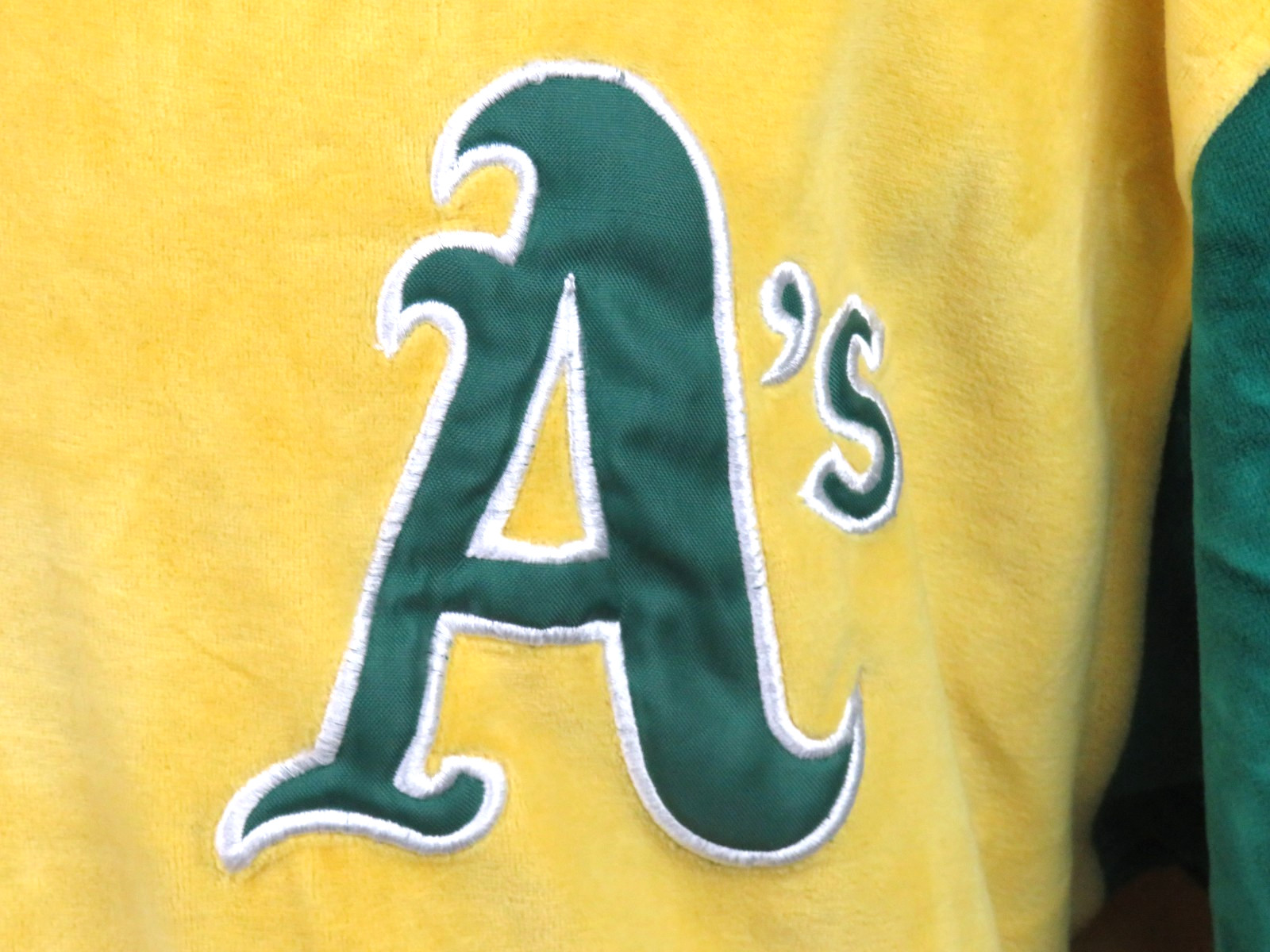 Cooperstown Collection Oakland A’s Athletics Carl Banks Velour Jersey Men’s XXL