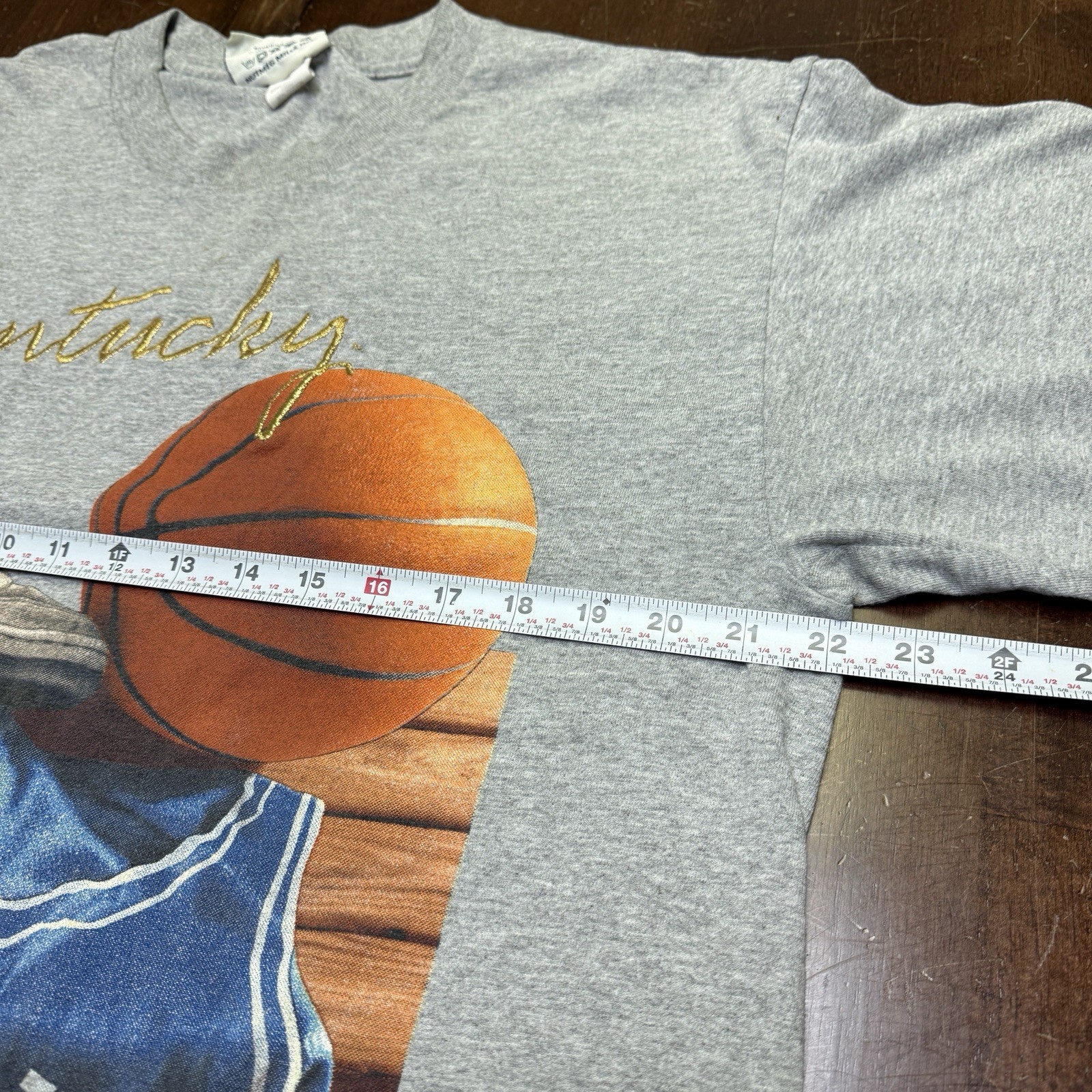 Vintage 90s Kentucky Wildcats 1997 NCAA Basketball BBN Nutmeg T-Shirt Large UK