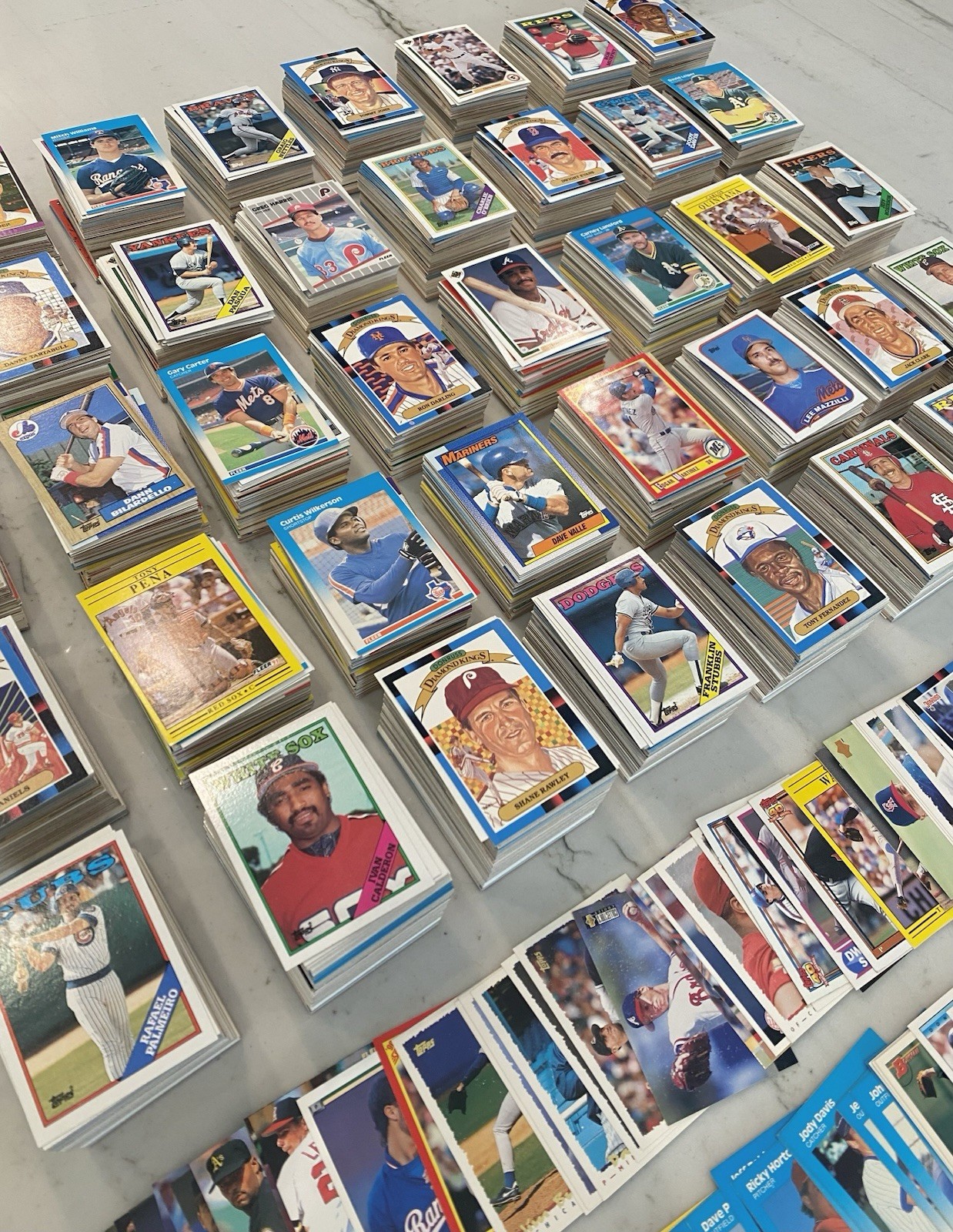 Vintage MLB Baseball Cards Lot Of 1000. 1980s, 1990s, 2000s, Great variety.