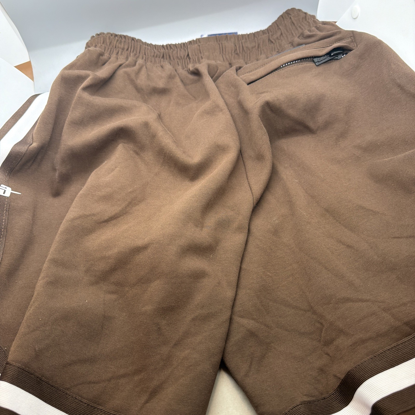 Men’s San Diego Padres Pro Standard Brown Mexio Blended Hoops Shorts medium NEW