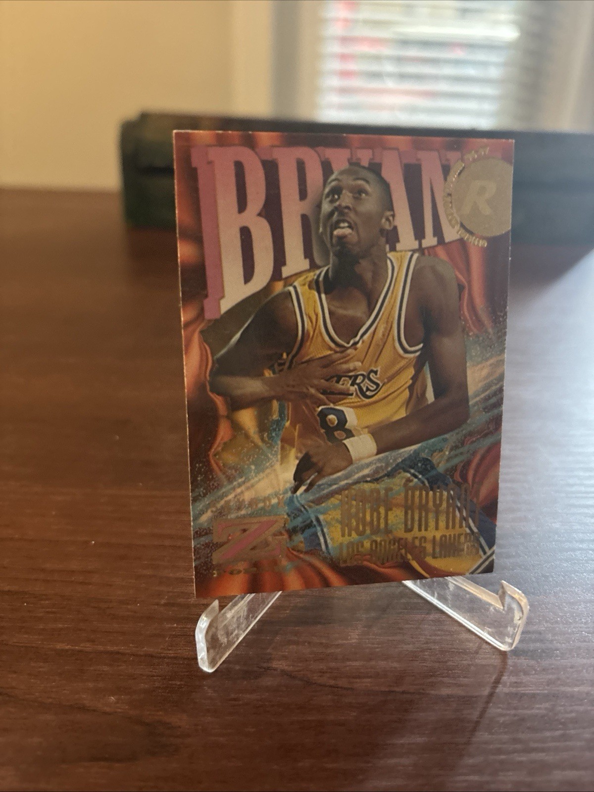 L.A. Lakers Kobe Bryant 1997 Fleet Skybox Z Force Refractor Ready For grading