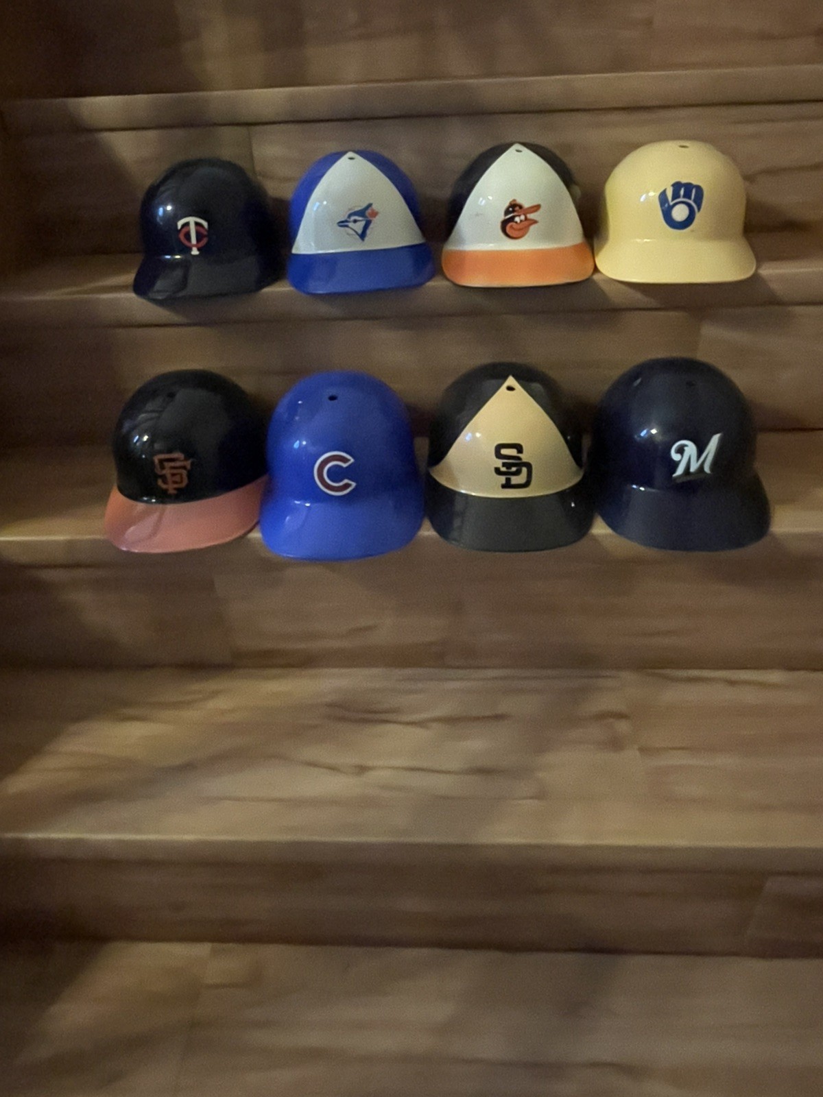 MLB Mini Pennants 9″x4″ Felt ALL 2005-2011! Lg Helmets and Mini Helmets READ!