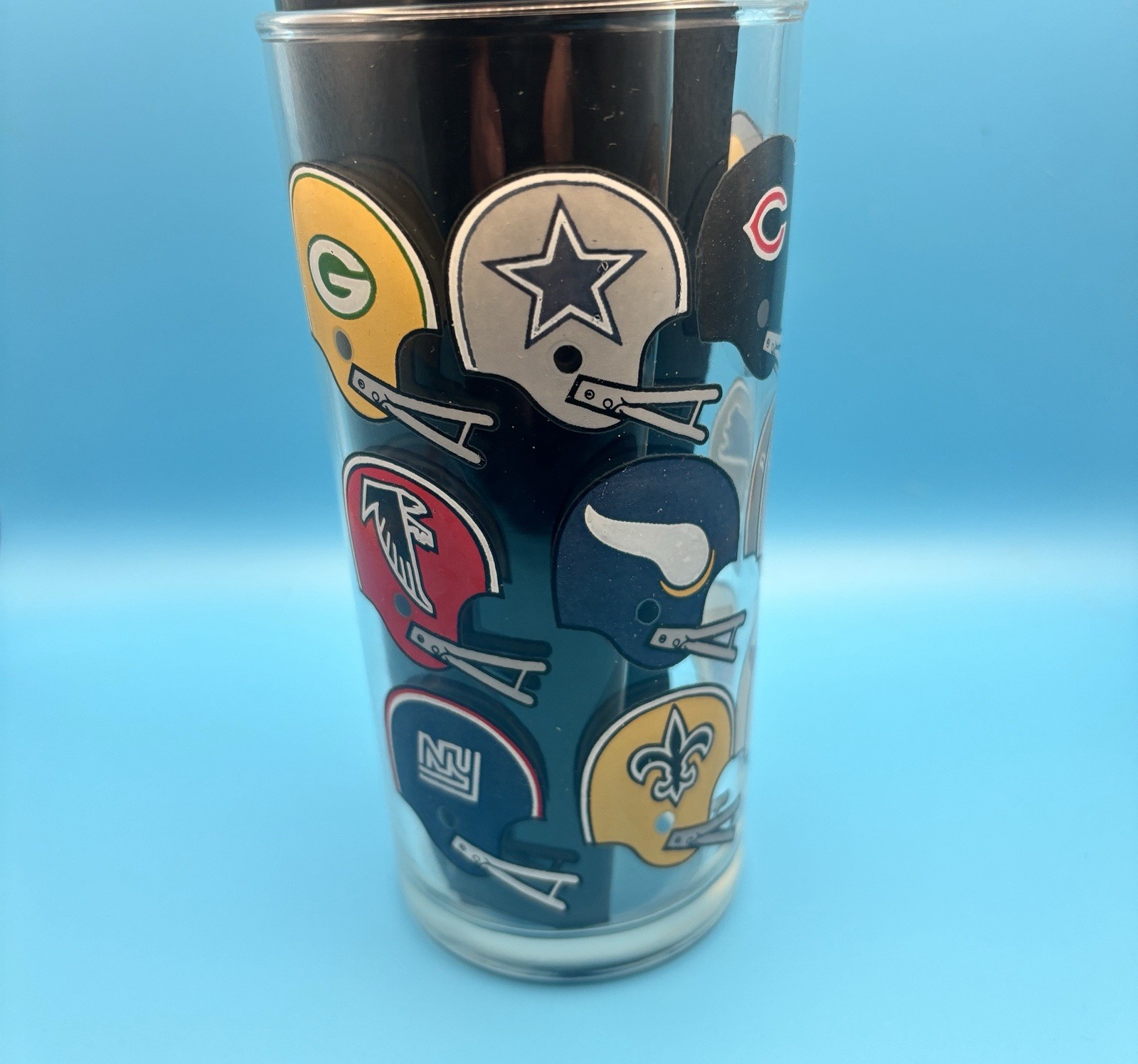 Vintage 1970-1994 NFL National and American Team Helmet Logos Glasses Set Of 2