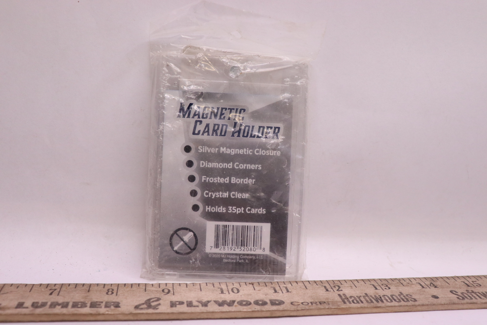 Magnetic Card Holder Fits up to 35pt Cards