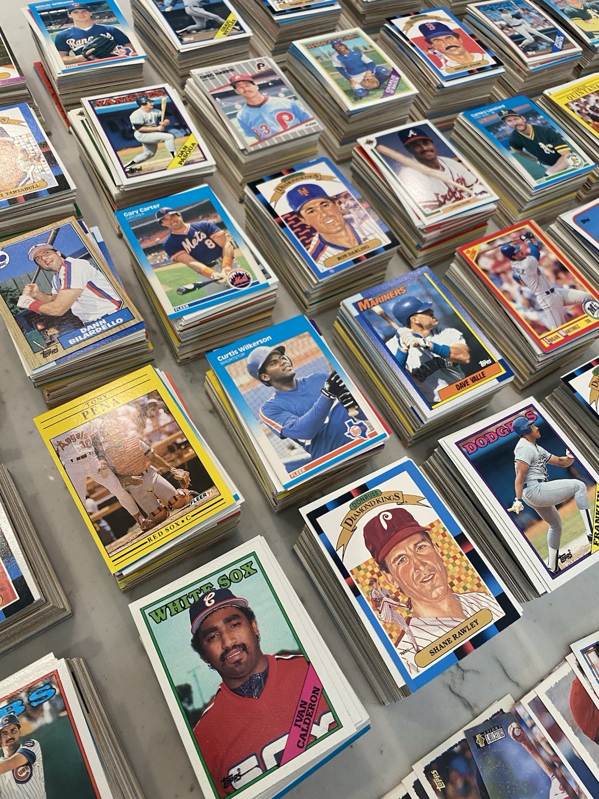 Vintage MLB Baseball Cards Lot Of 1000. 1980s, 1990s, 2000s, Great variety.