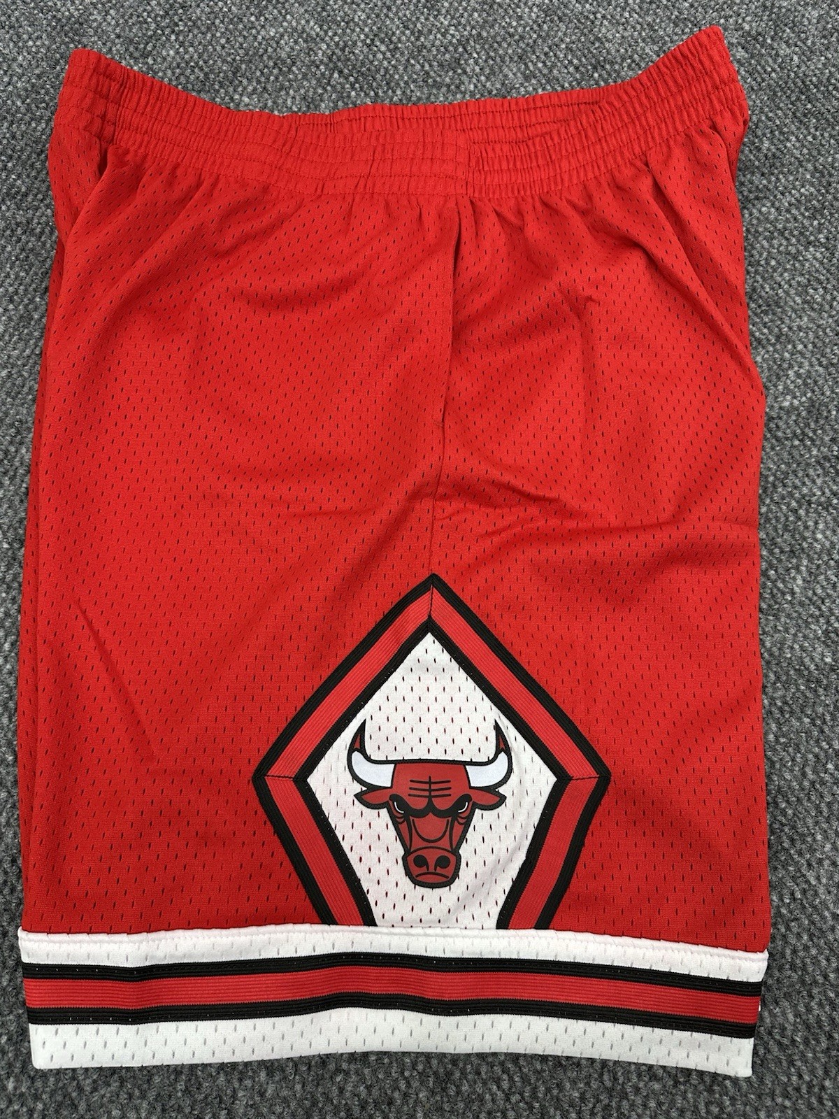 Chicago Bulls Men’s 2XLB Mitchell & Ness Hardwood Classics Shorts Red Swingman