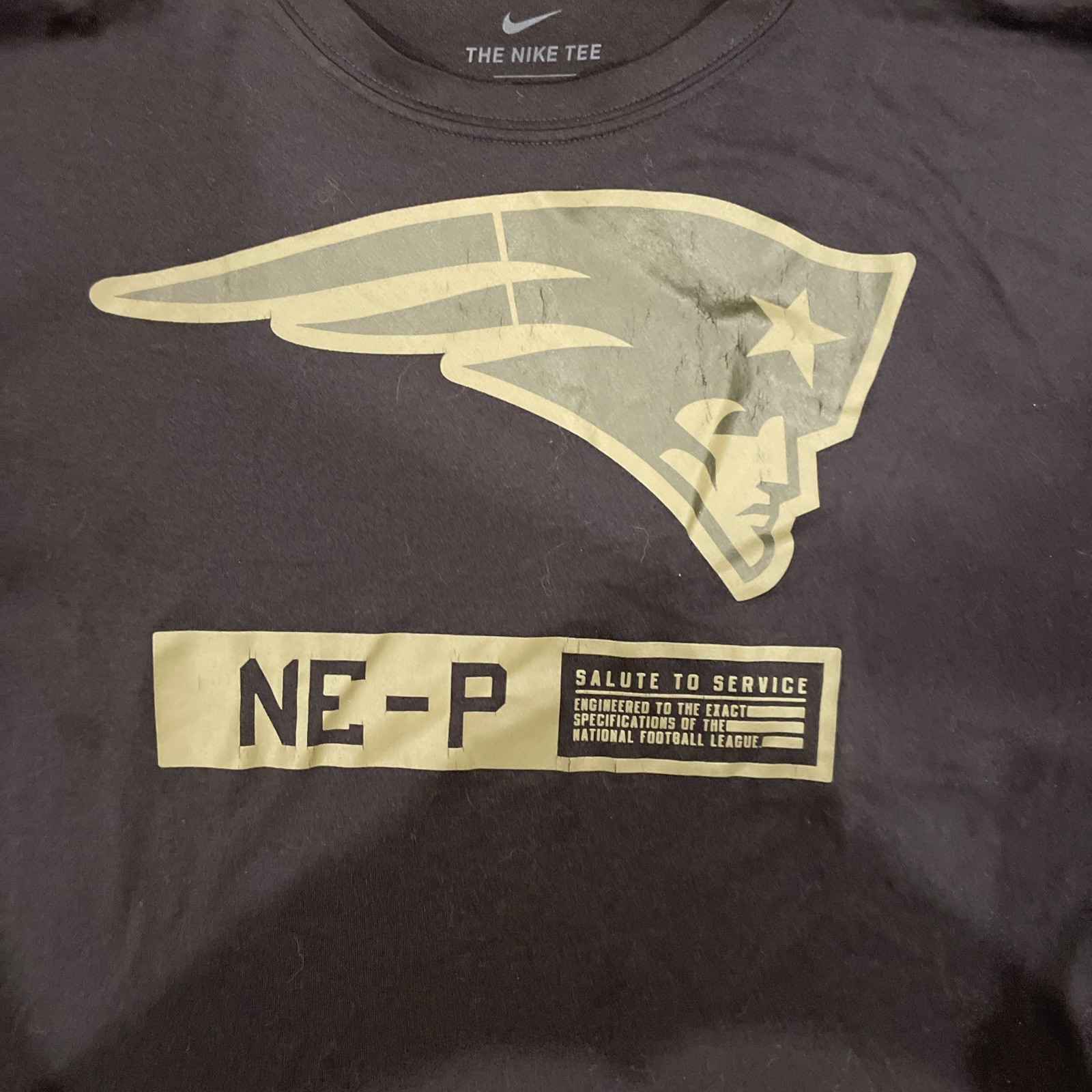 New England Patriots Nike Salute to Service Dri-Fit T- Shirt Men’s XL
