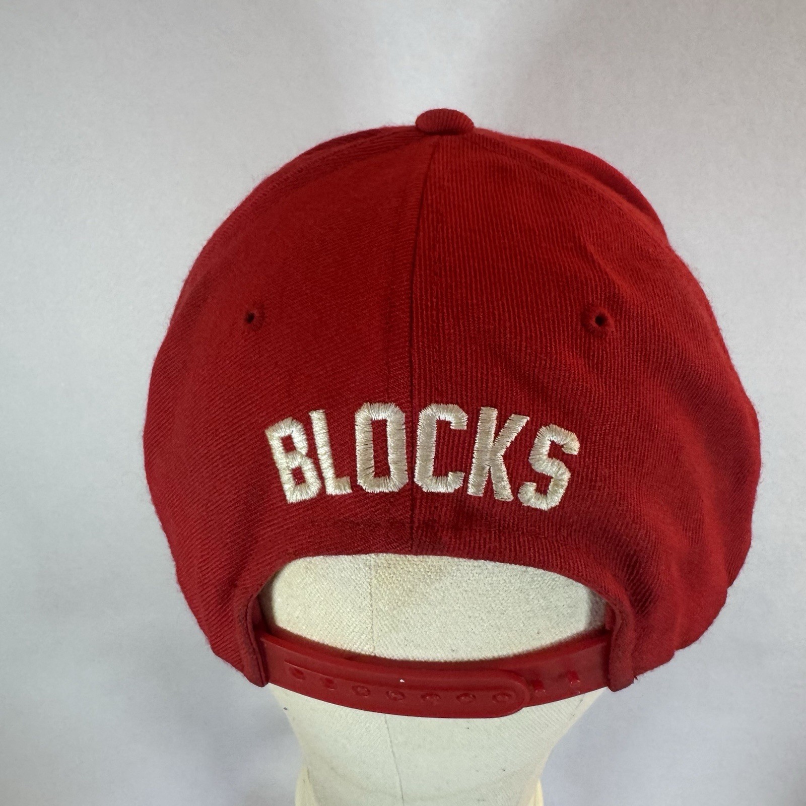 Rare Chicago Blackhawks SnapBack Skull And Leaf “Blocks” The Classics Yupoong