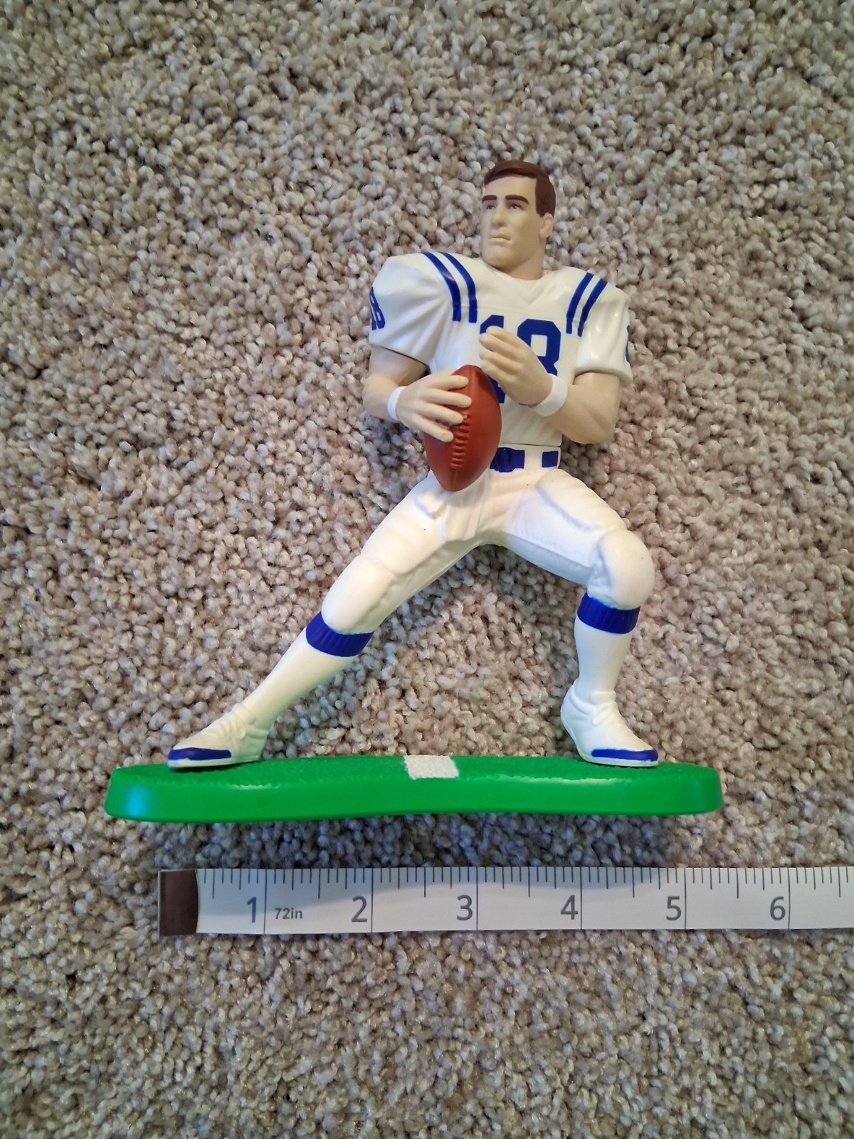2000 Payton Manning #18 Colts NFL Collectible Football Figure