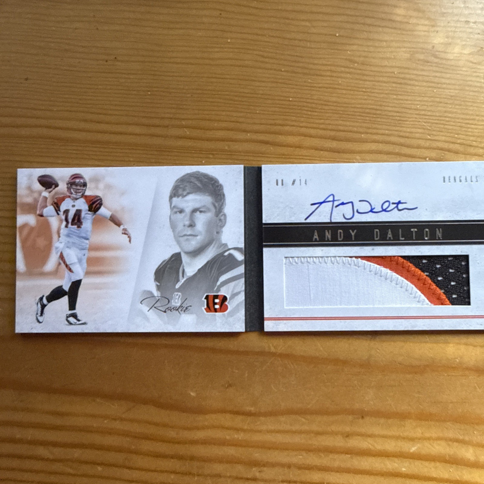 2011 PANINI PLAYBOOK ANDY DALTON #103 ROOKIE GOLD JERSEY PATCH AUTO BOOK 169/399