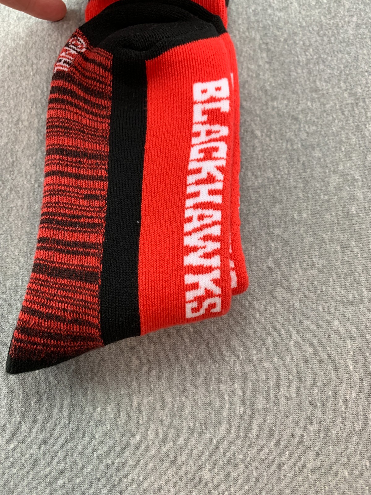 Chicago Blackhawks Knit Socks Unisex Size Large Red Black Socktastic Brand NWT
