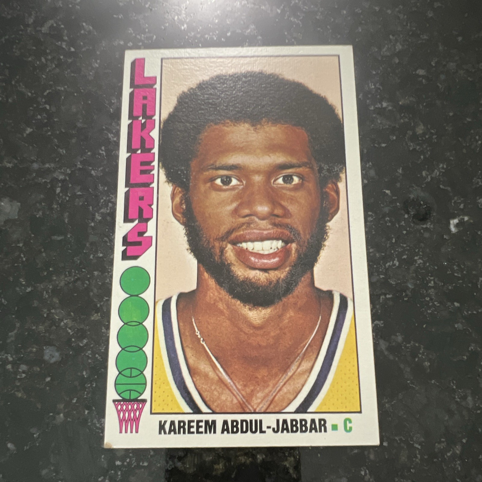 Topps 1976-77 NBA Kareem Abdul-Jabbar #100 Los Angeles Lakers