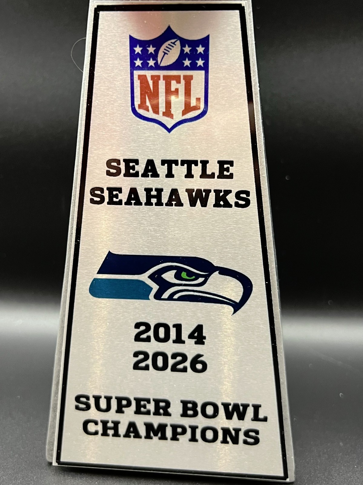 15″ SEATTLE SEAHAWKS SUPER BOWL TROPHY LOMBARDI STYLE SILVER TONE HVY RESIN
