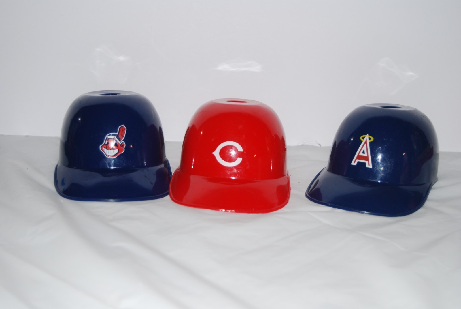 Vtg MLB Mini Baseball Helmet Ice Cream Snack Bowls Lot of 3 Reds Angels Indians