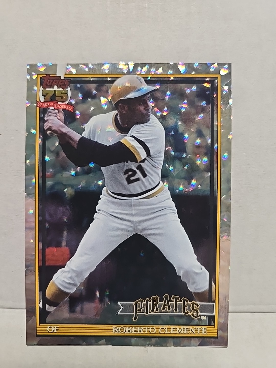 Topps 2025 Series 1 Roberto Clemente Pittsburgh Pirates Crackle Foil #T91-99