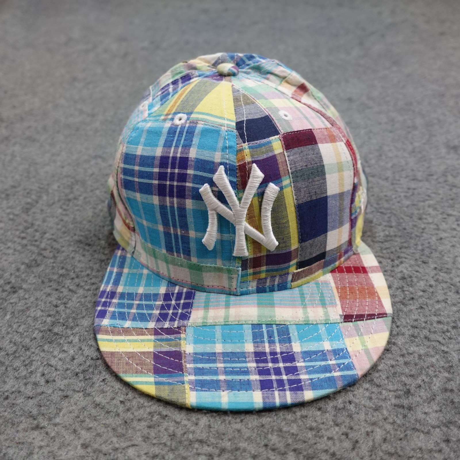 New York Yankees Hat Cap Fitted Size 7 7/8 MLB New Era 59FIFTY Patchwork Plaid