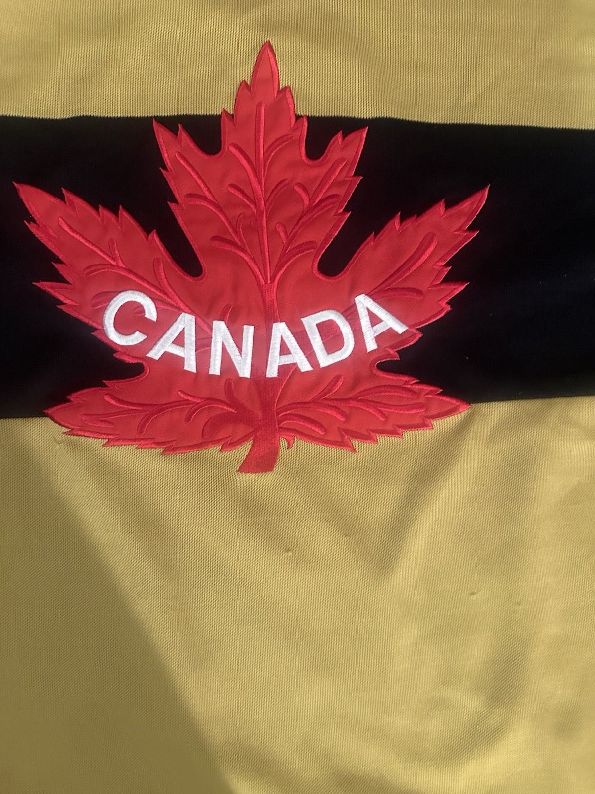 Nike Winnipeg Falcons Hockey Jersey XXL Gold Black Red Team Canada (Vintage)