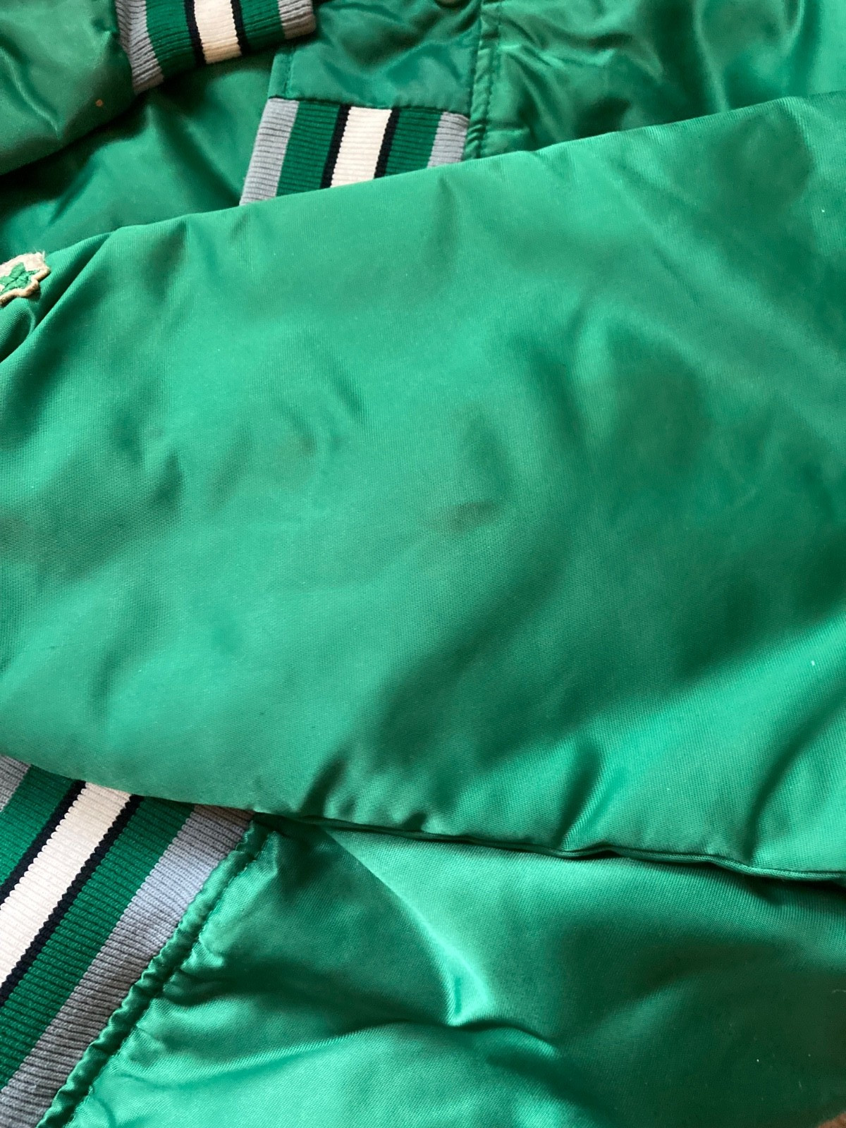 AUTHENTIC TEAM-ISSUED Starter Satin Football Jacket – PHILADELPHIA EAGLES (L)