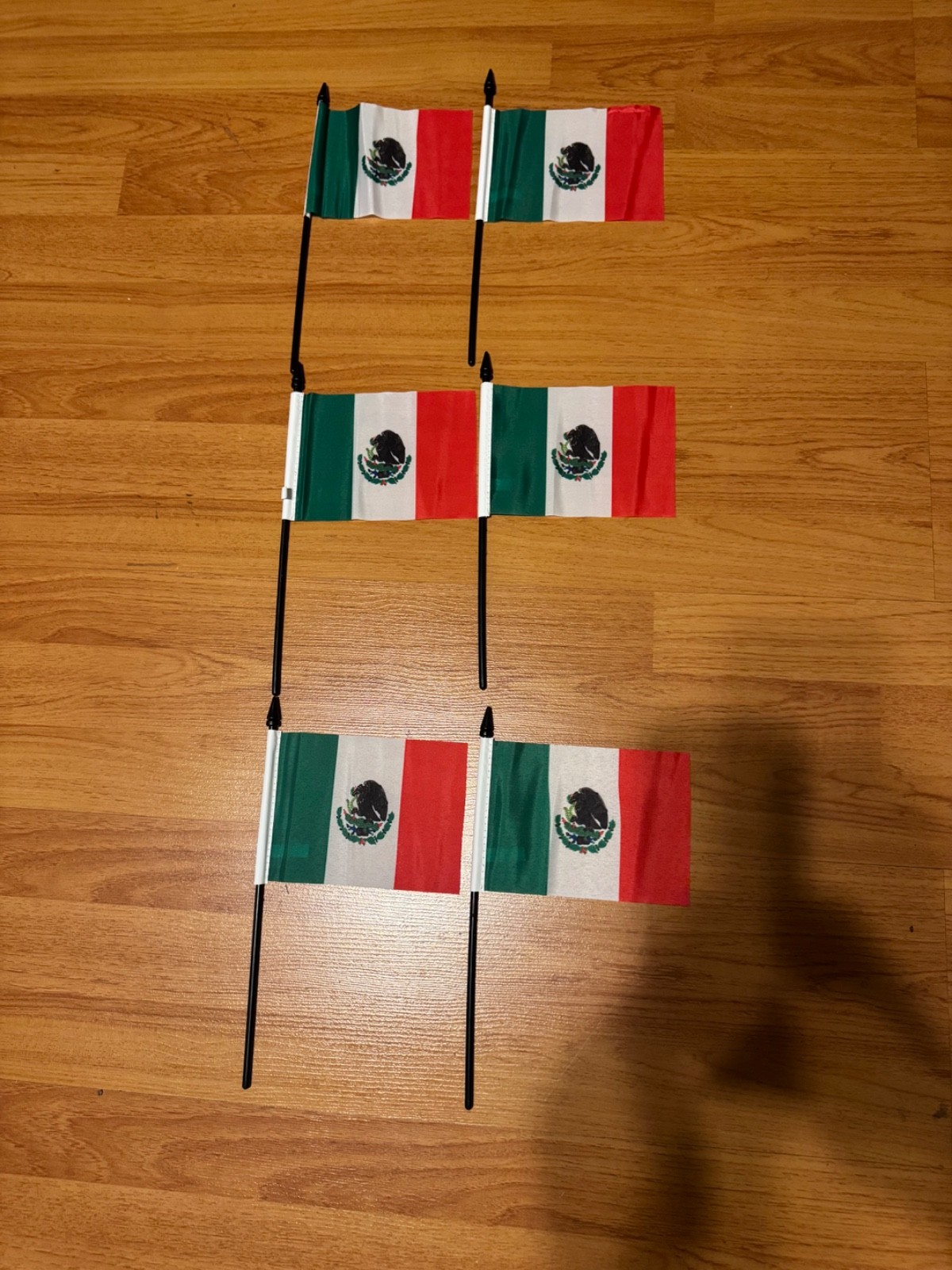 MEXICO Flags. Banderas de Mexico. 12 pieces. New Product 2026. 6 in. by 4.5 in.