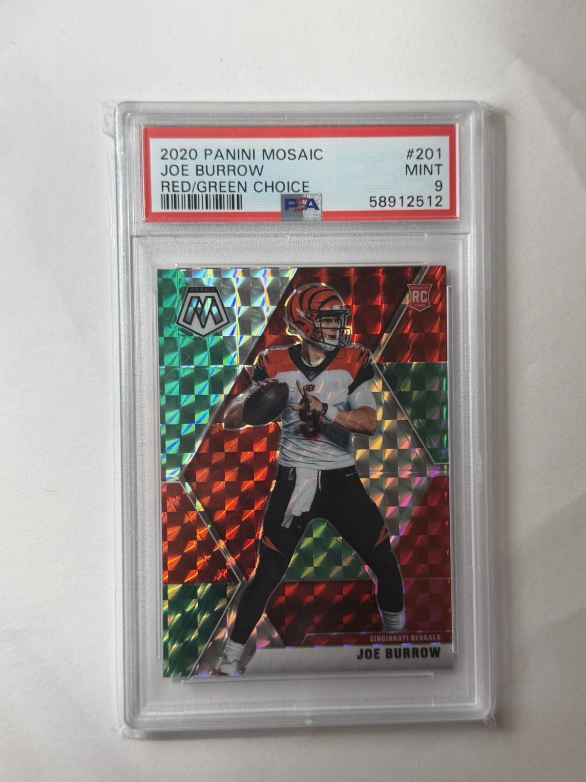 2020 Panini Mosaic – Rookie Joe Burrow #201 Choice Mosaic Red/ Green Prizm Psa 9