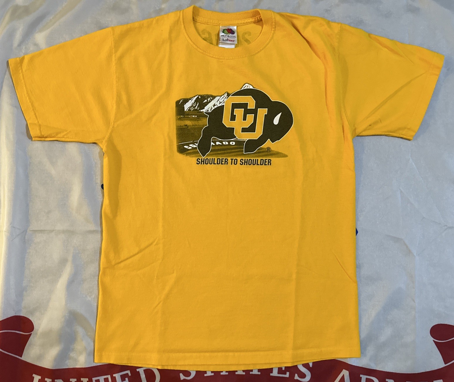 VTG Colorado Buffaloes Fight Song T Shirt Men M Yellow Shoulder To Shoulder 2006