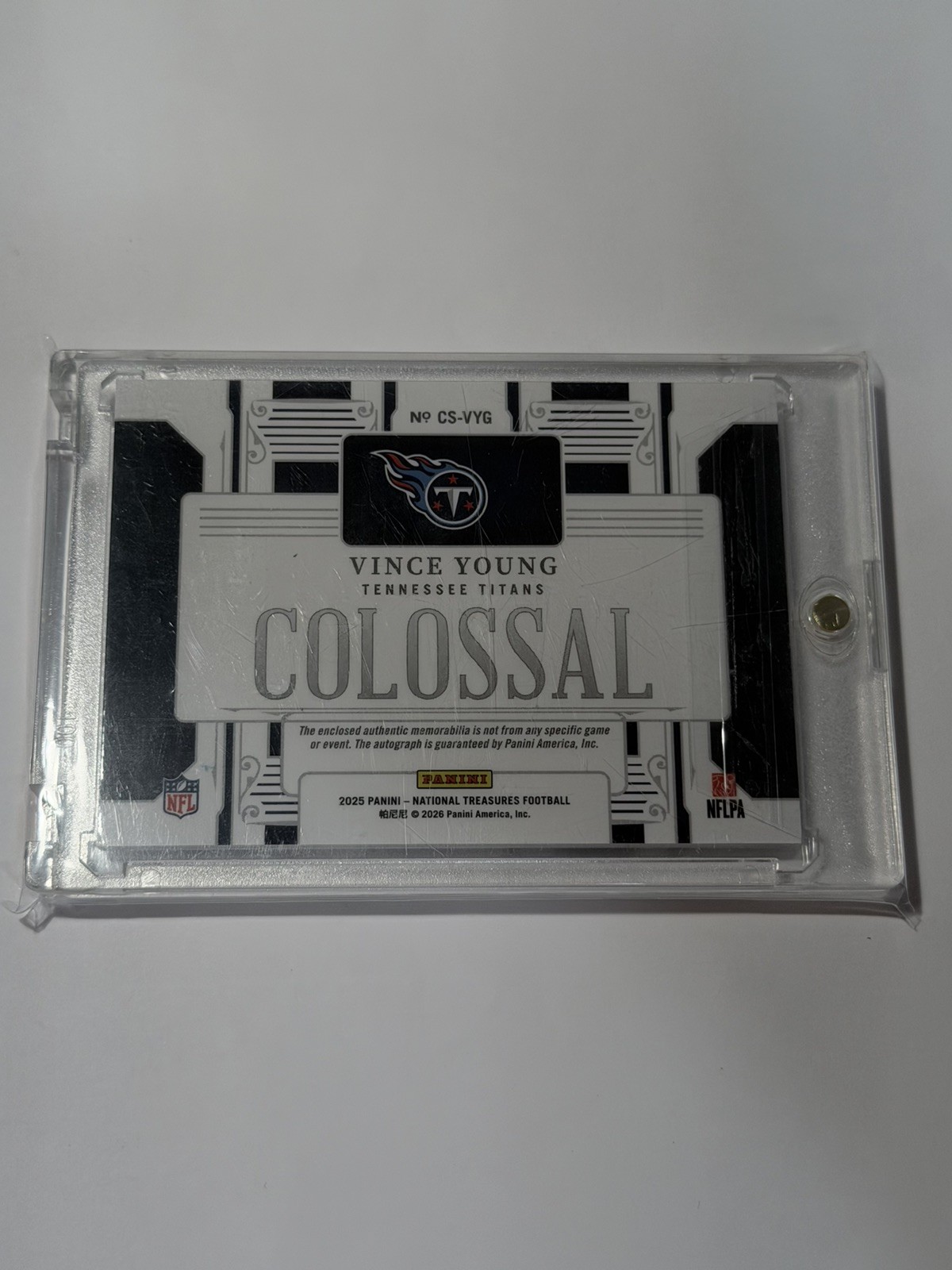 Vince Young Panini 2025 National Treasures Colossal Auto Patch /25 CS-VYG Titans