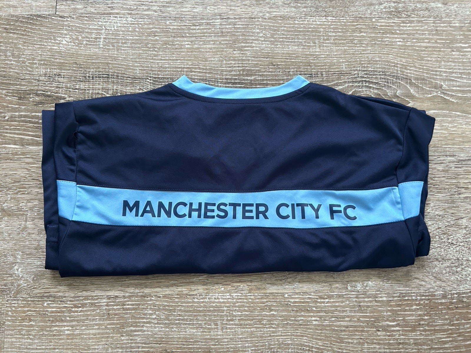 NEW Manchester City Training Soccer Jersey Shirt Adult Small Official Kit Blue