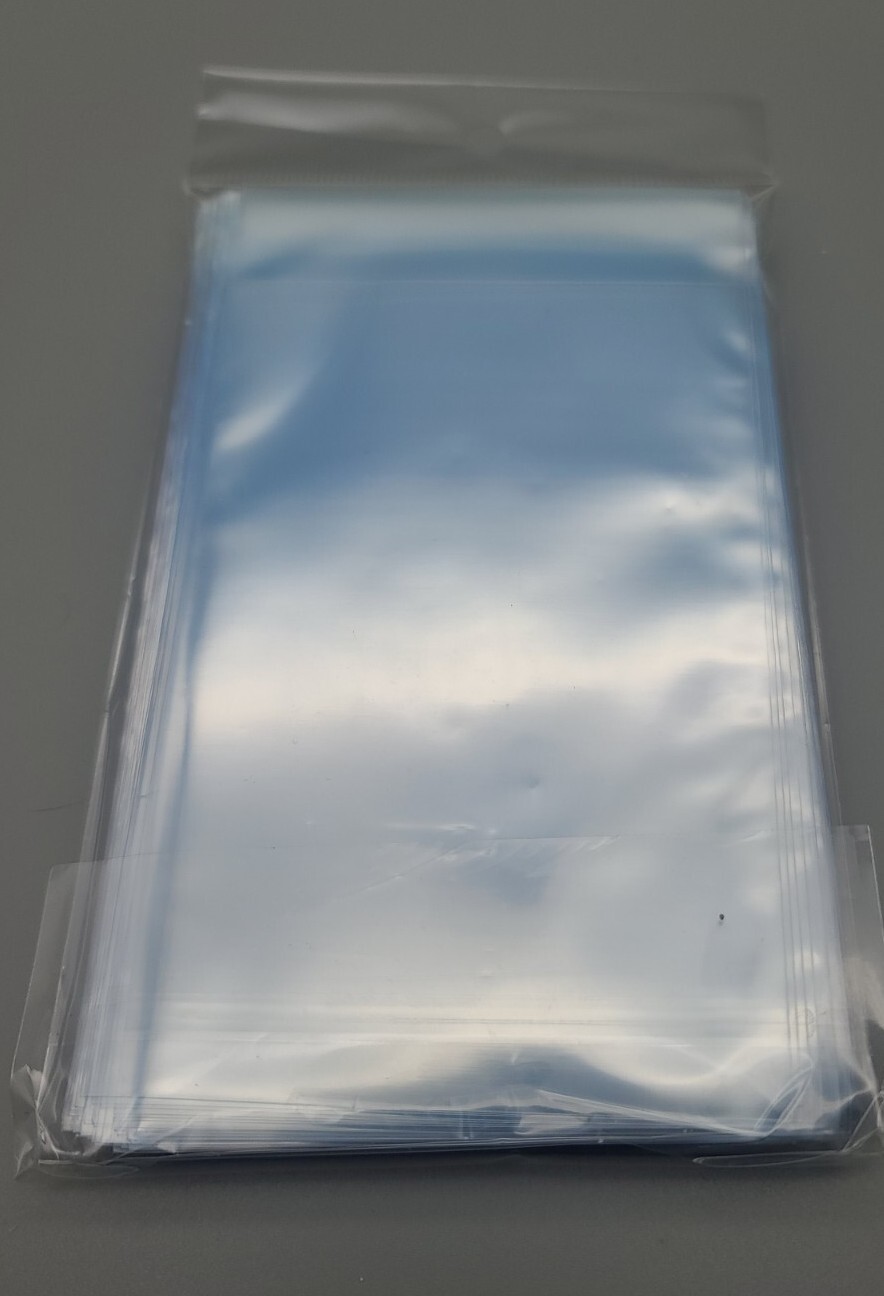 BCW Resealable Team Set Bags 1 Pack of 100 Sleeves Holds Up to 35 Cards