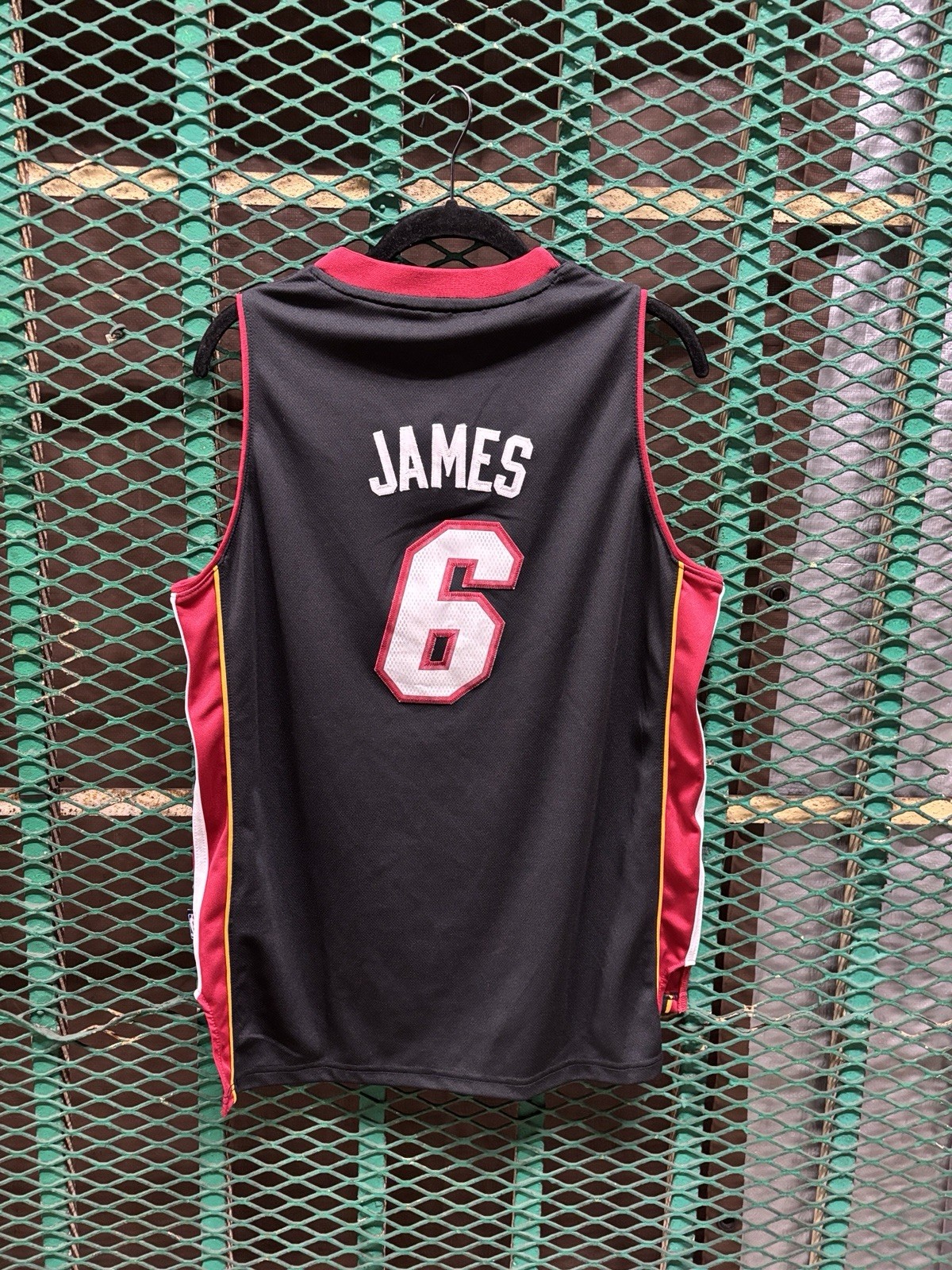 Adidas Miami El Heat LeBron James Latin Nights Black Jersey Youth Large Men’s S