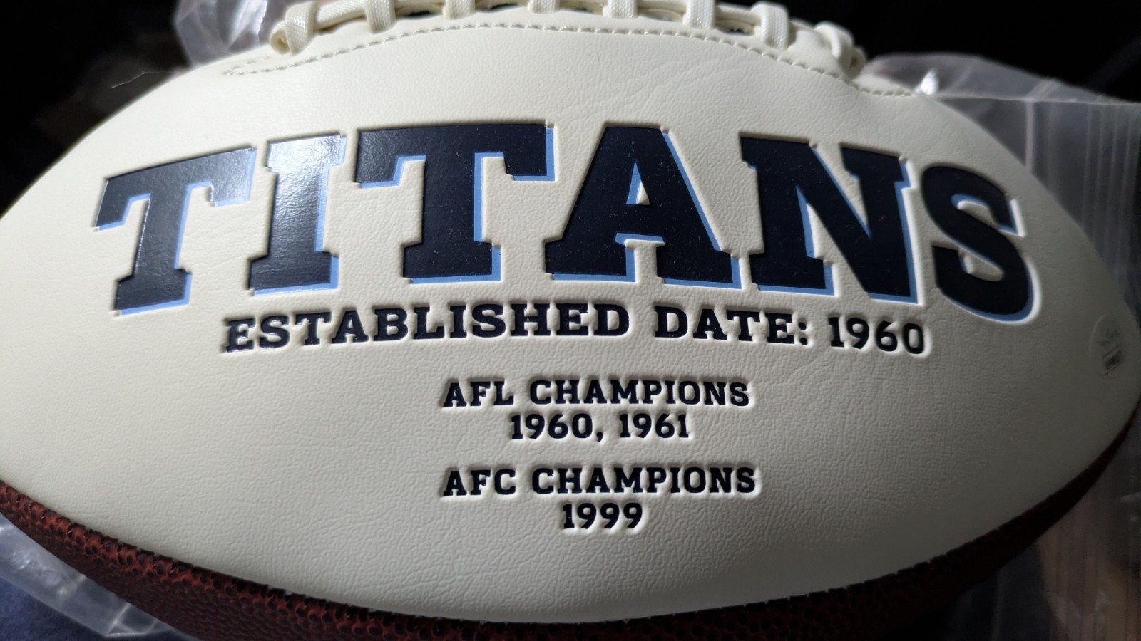 CHRIS JOHNSON Signed TENNESSEE TITANS limited edition football ball – free ship