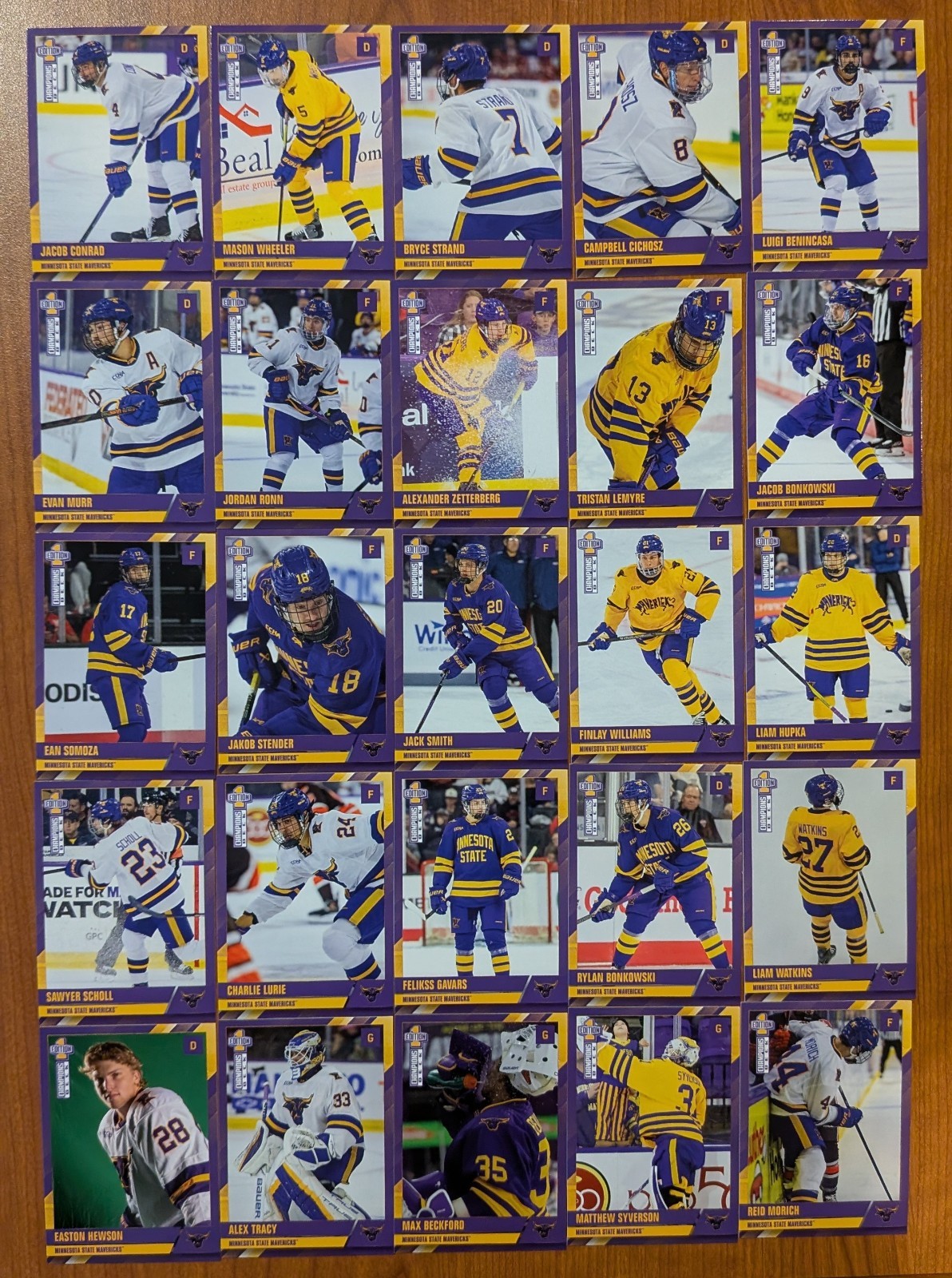 Minnesota State (Mankato) Mavericks Champions Deck 2025-26 Base Cards